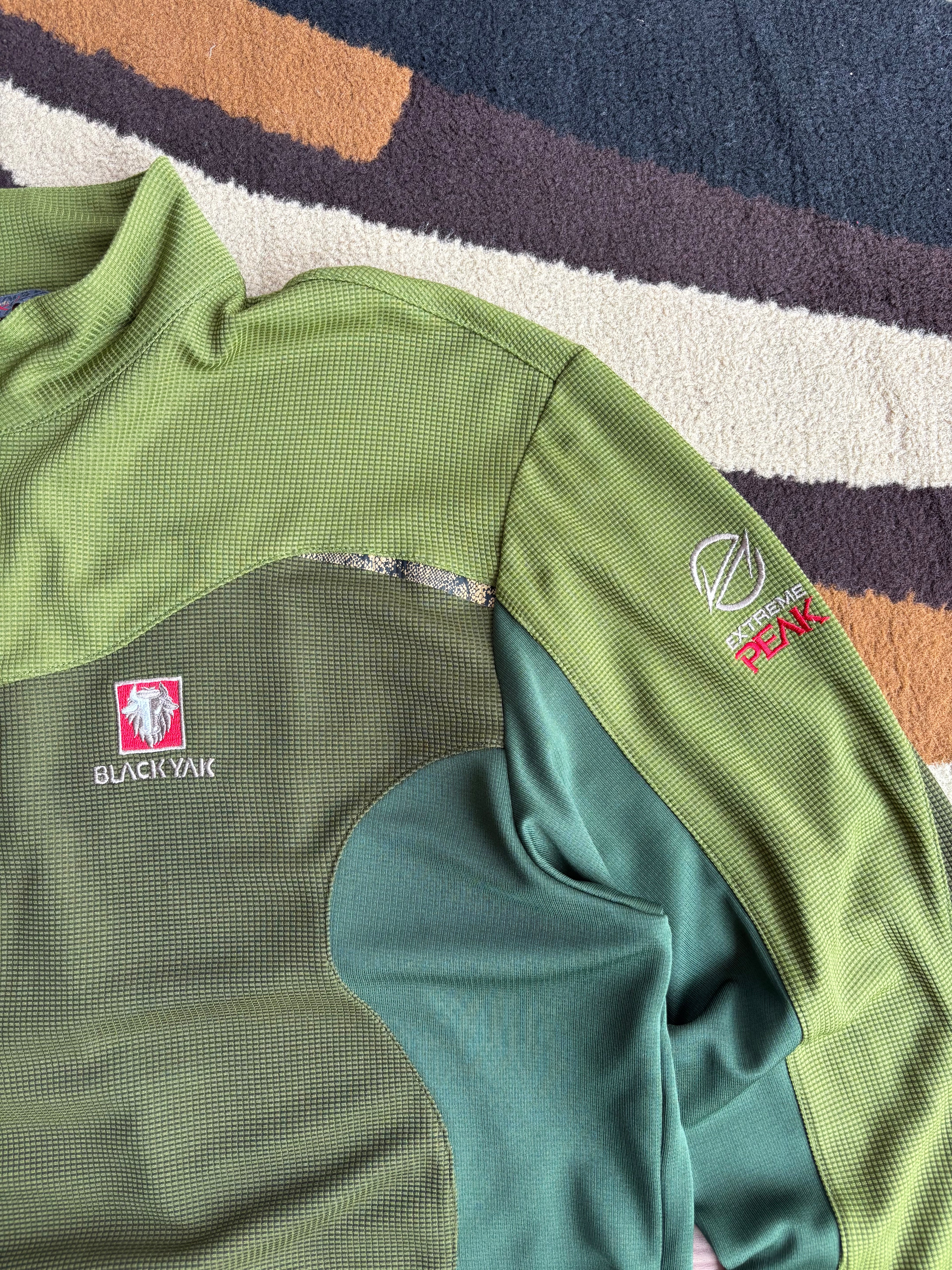 BlackYak polartec full sleeve tee (M)