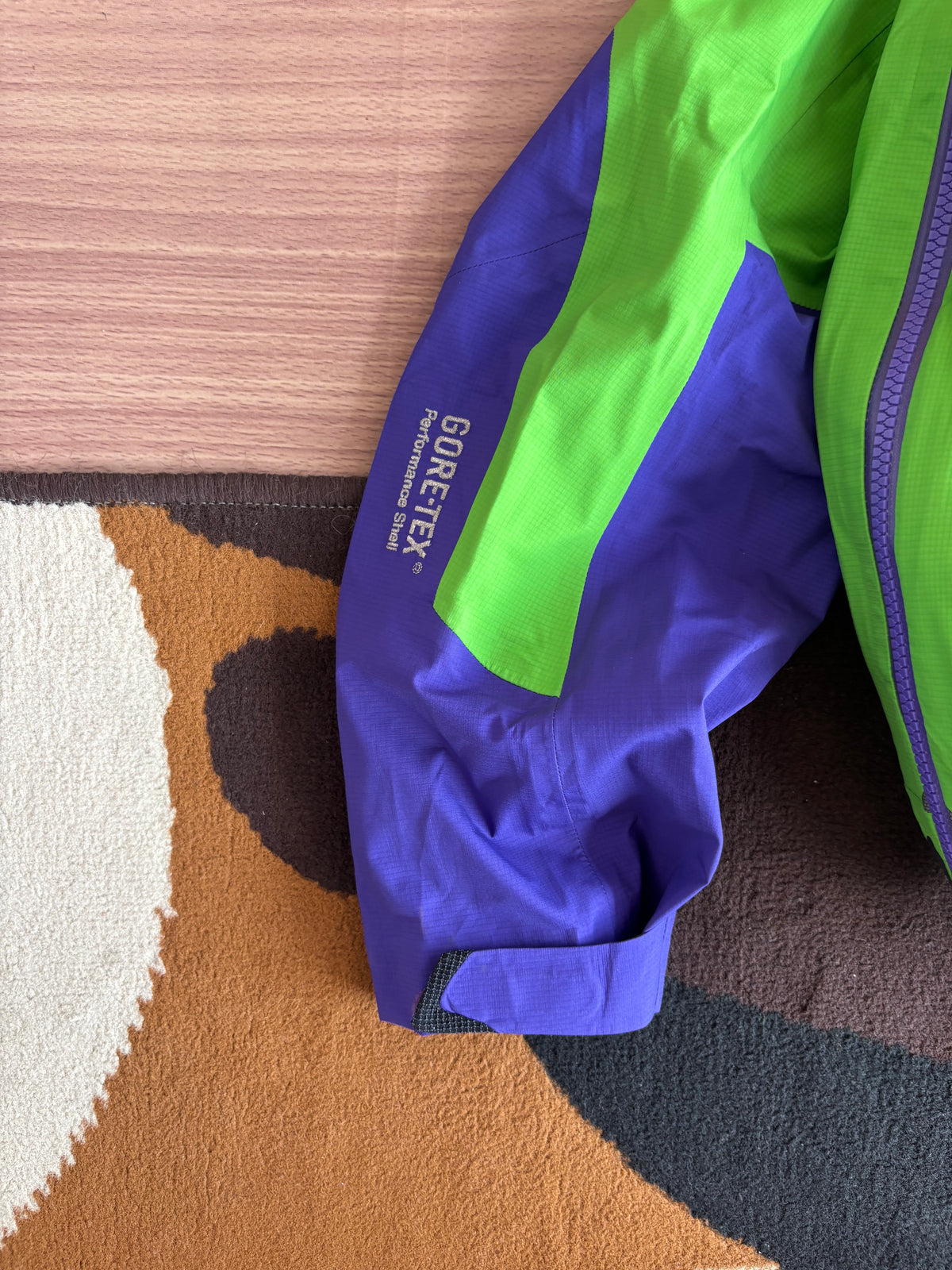 K2 climbing goretex performance shell (S)