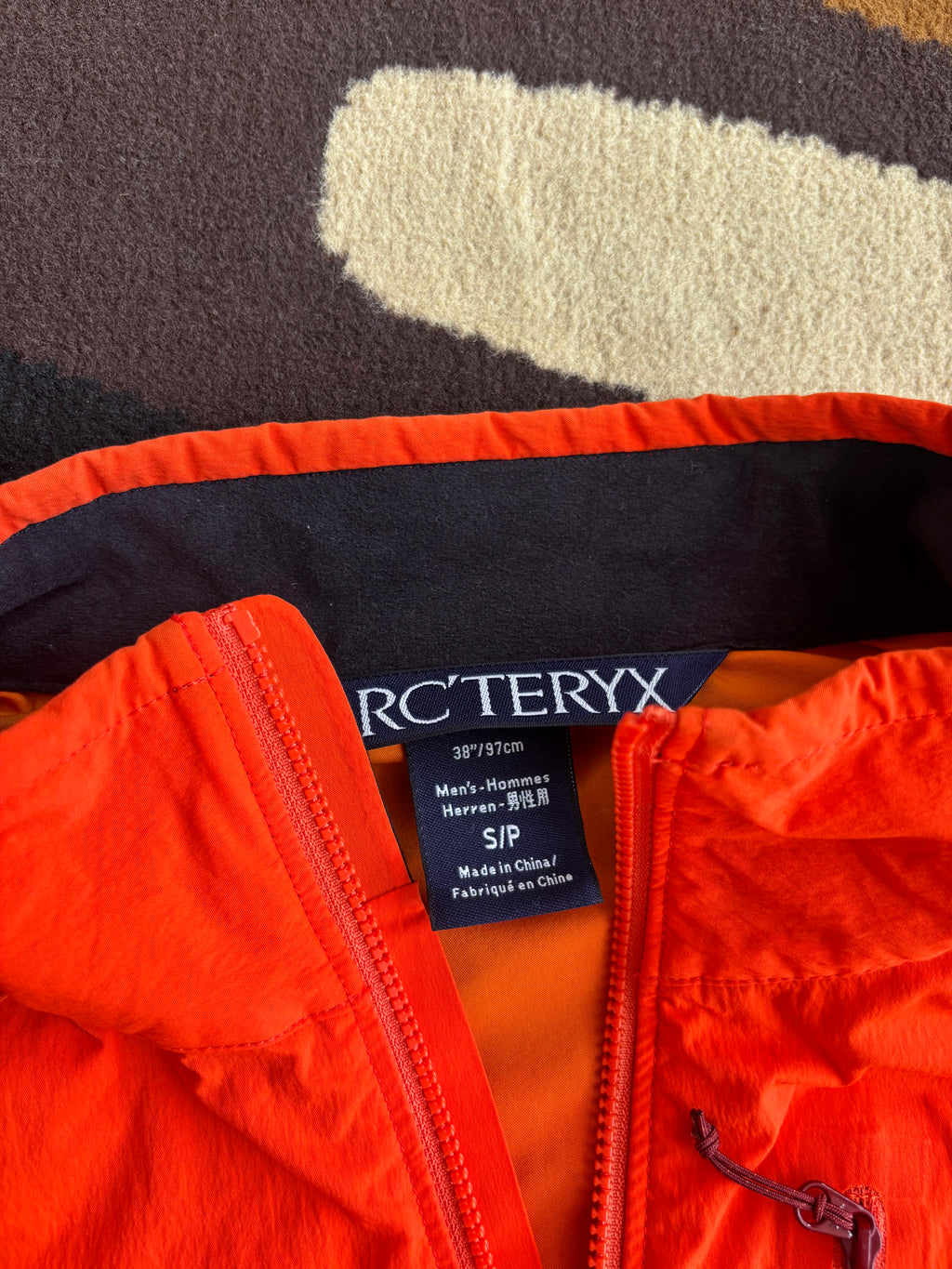 Arcteryx squeamish magma shell (M)