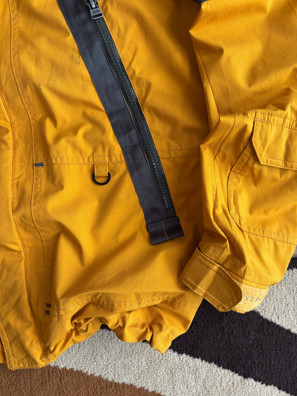 K2 x FS2 gore post urban jacket(M-L)