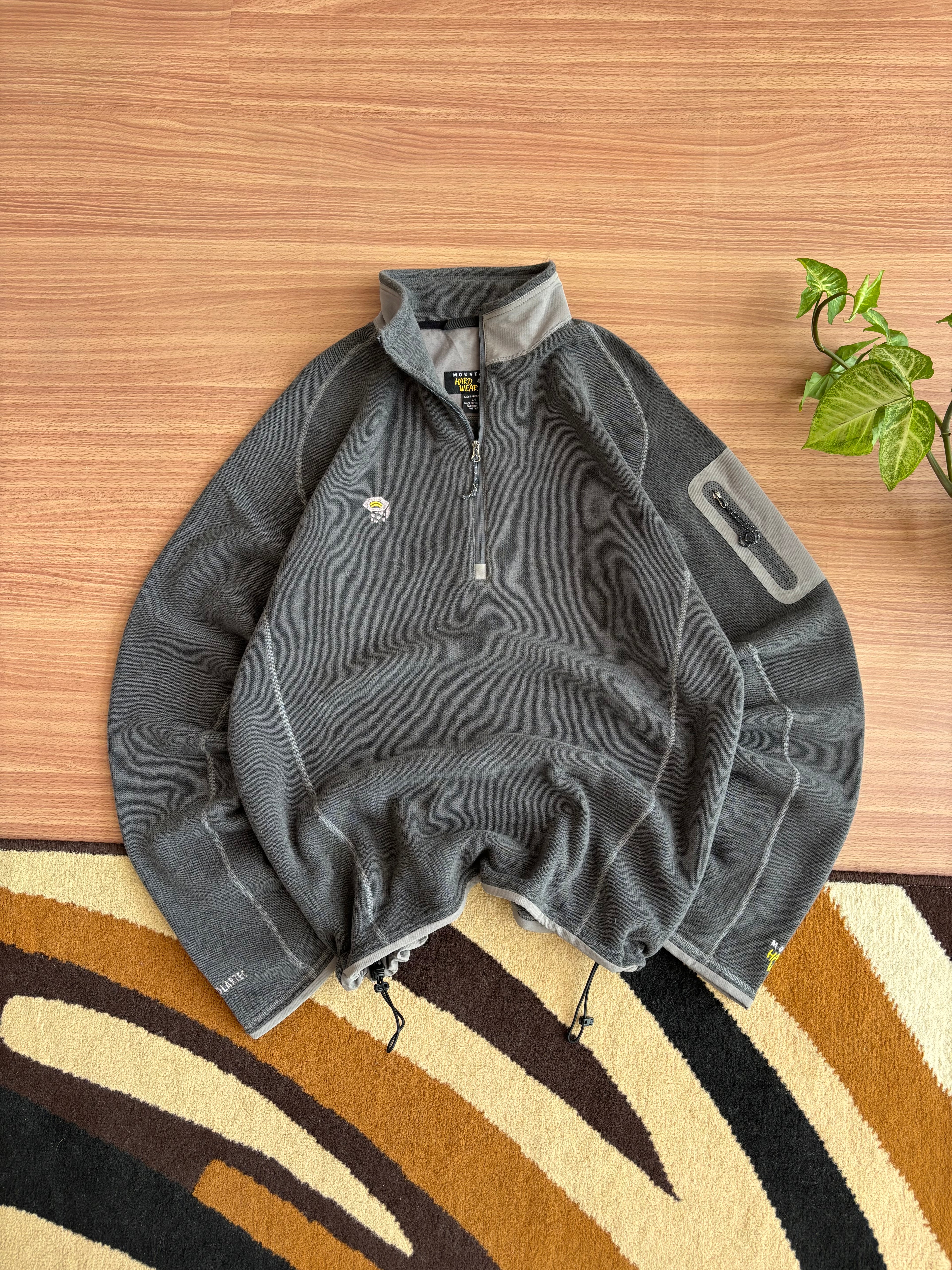 Mountain hardwear polartec fleece (L)