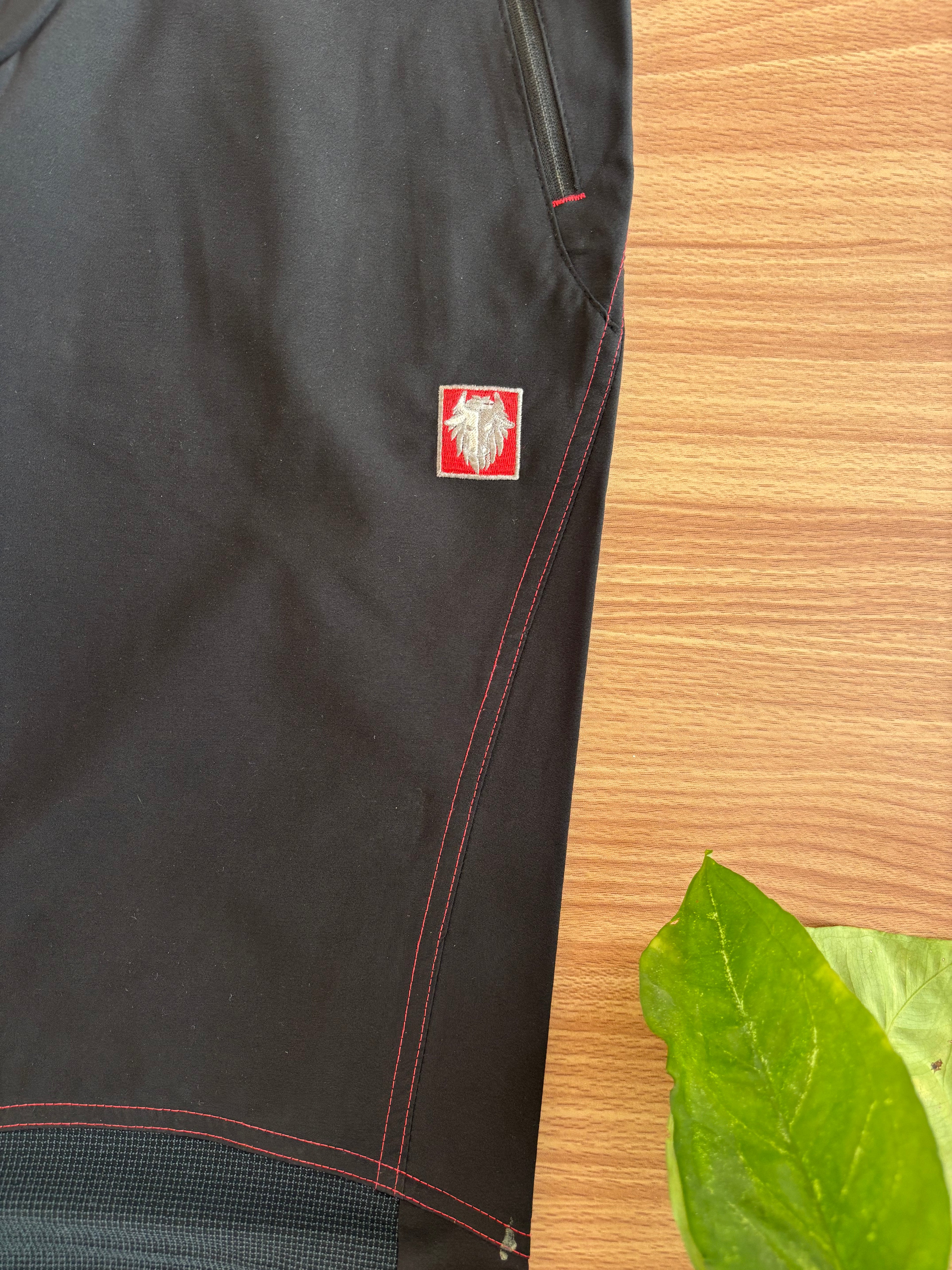 BlackYak Extreme peak loose fit pants