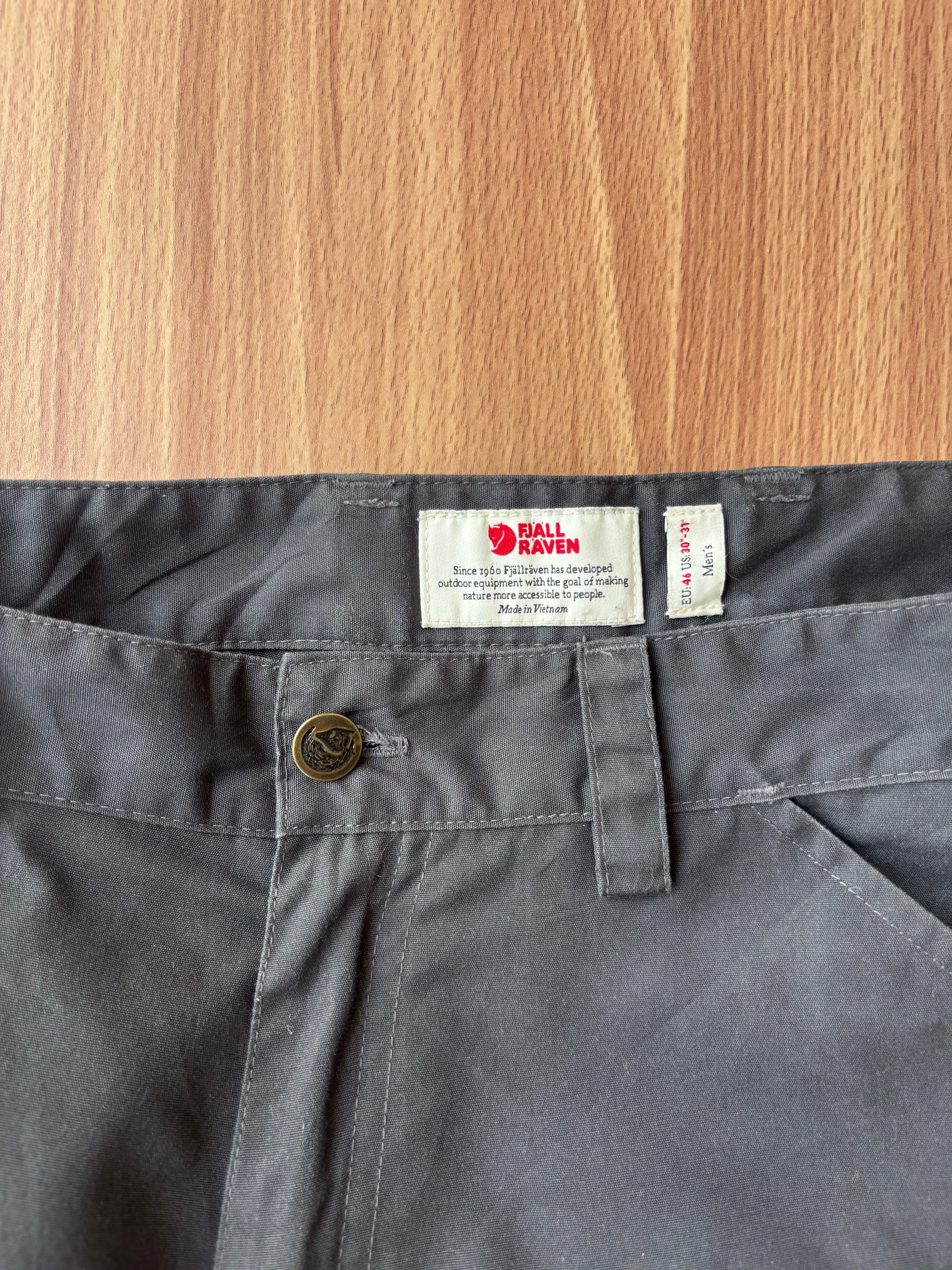 Fjall raven G1000 cargo shorts