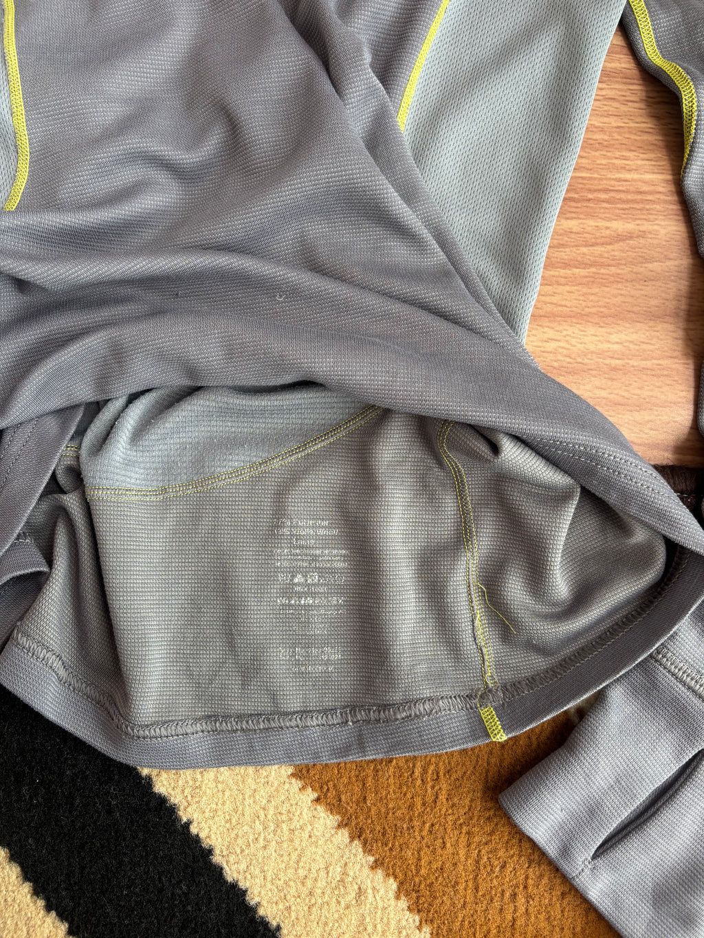 Mammut full sleeve base layer/ Tee (S-M)