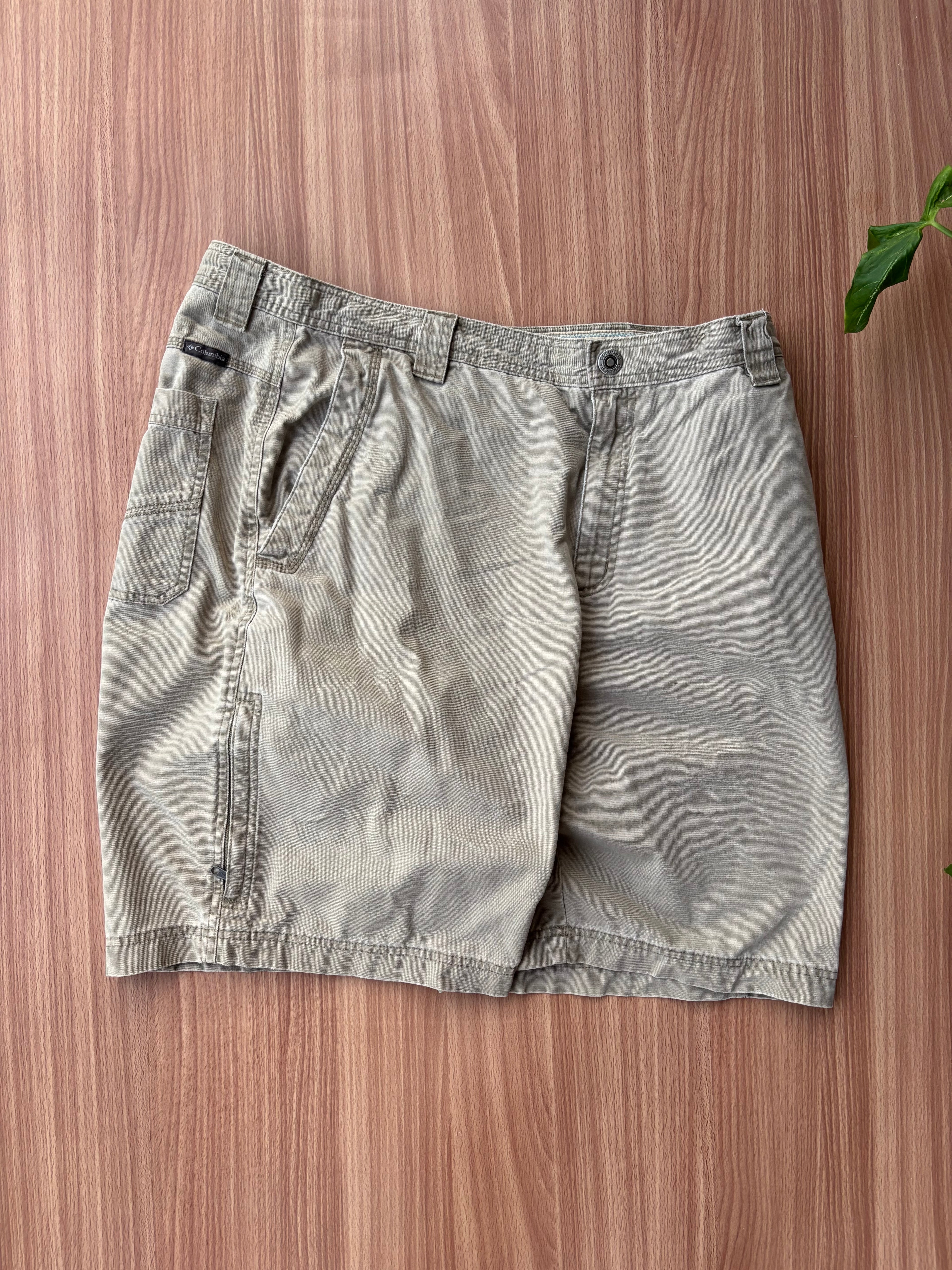 Columbia OmniSheild Safari shorts