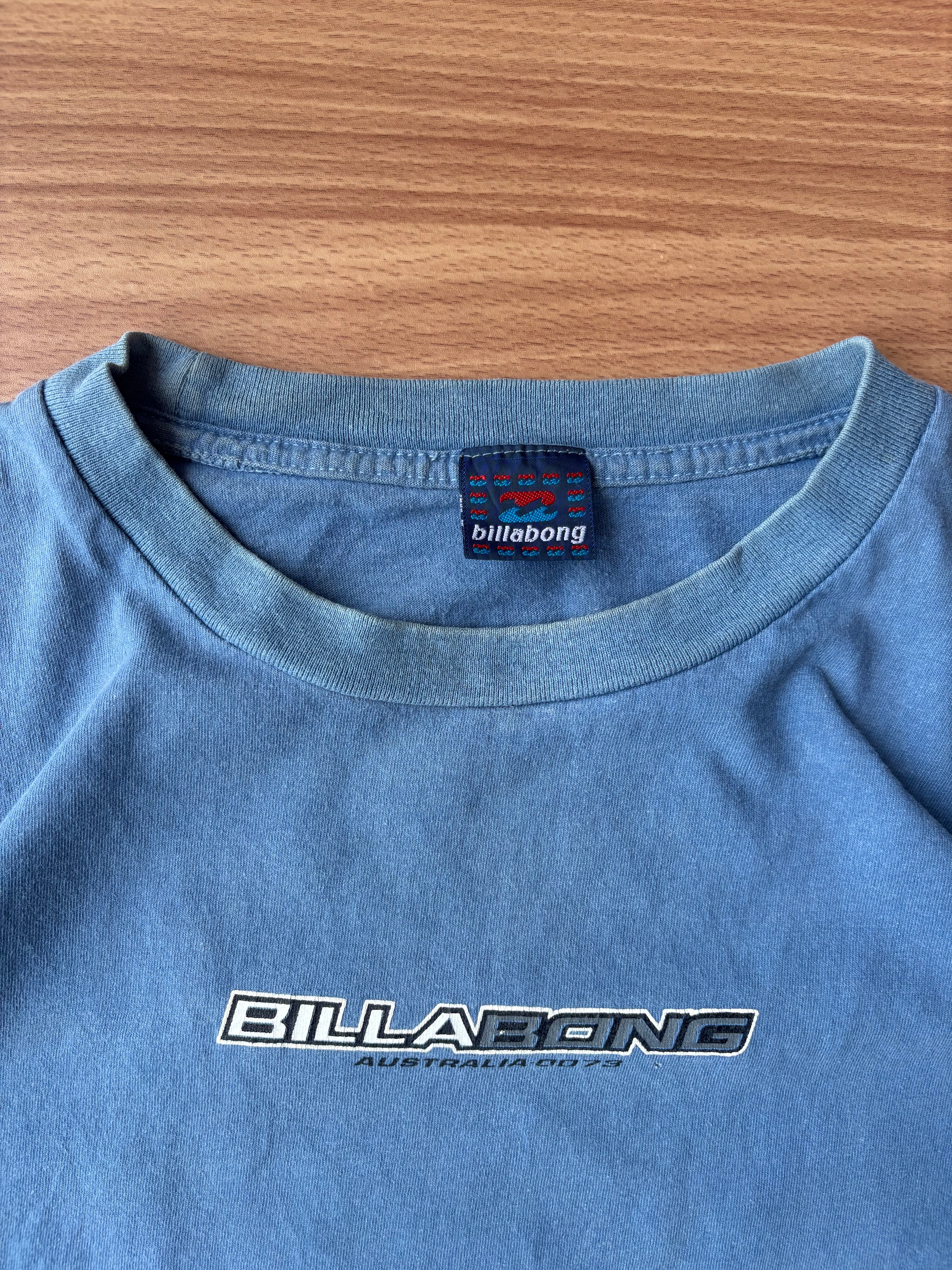 Vintage billabong tee (M-L)