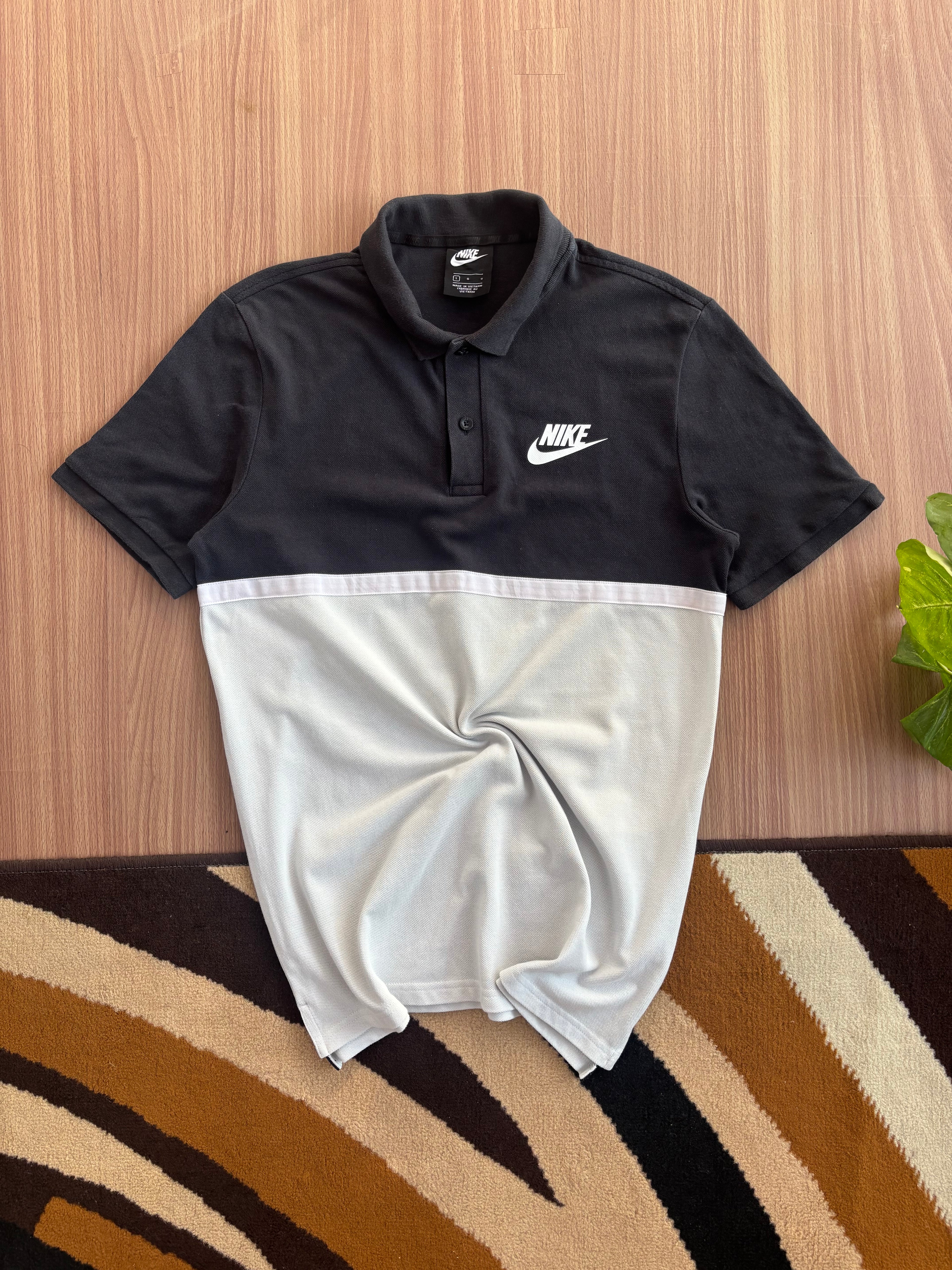 Nike polo tee(M)