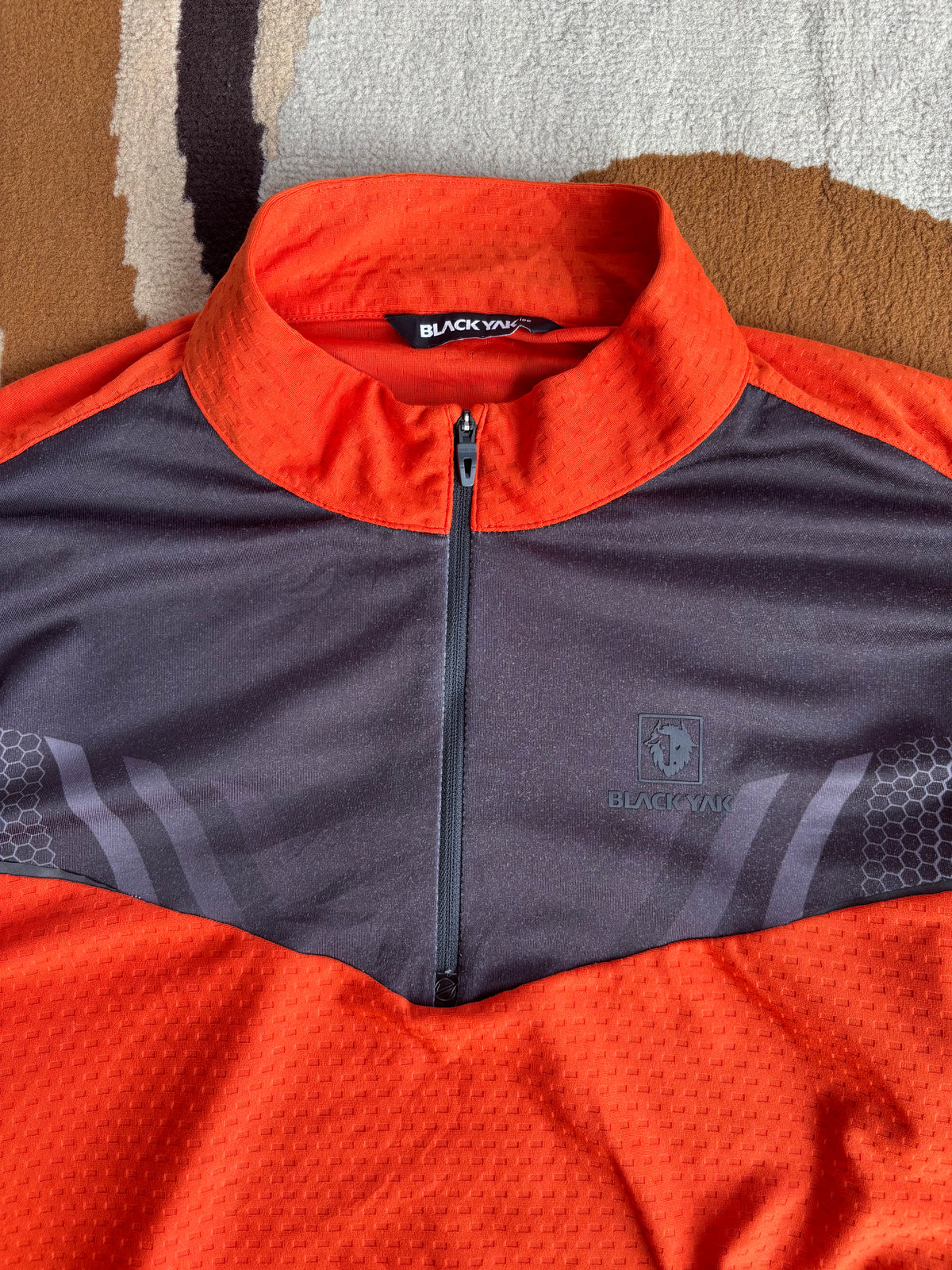 BlackYak extreme full sleeve tee (L)