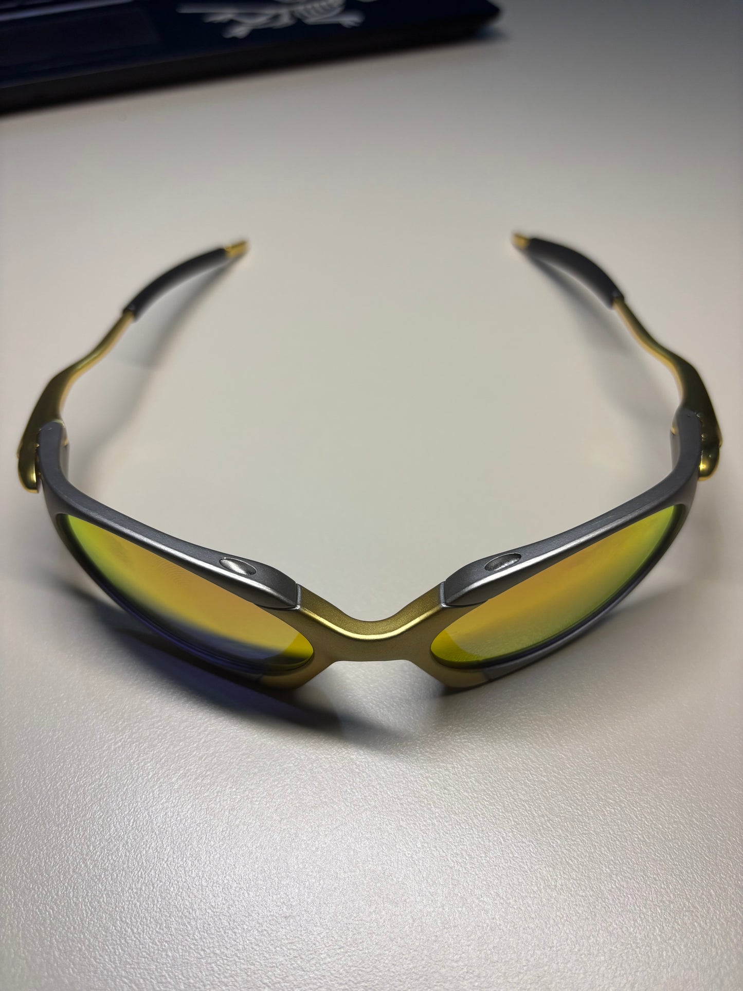 Oakley replica sunglasses