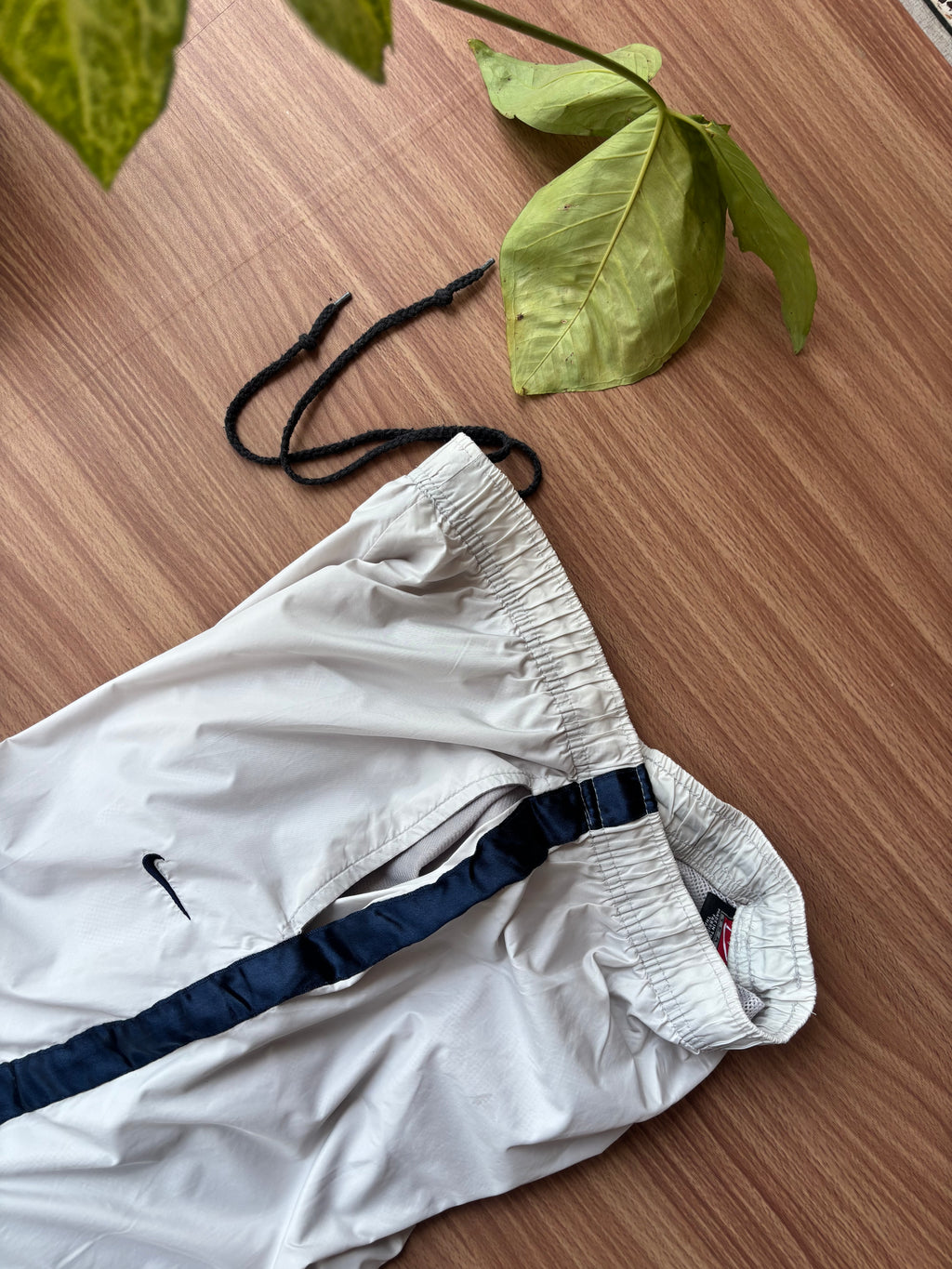 90’s Nike lower