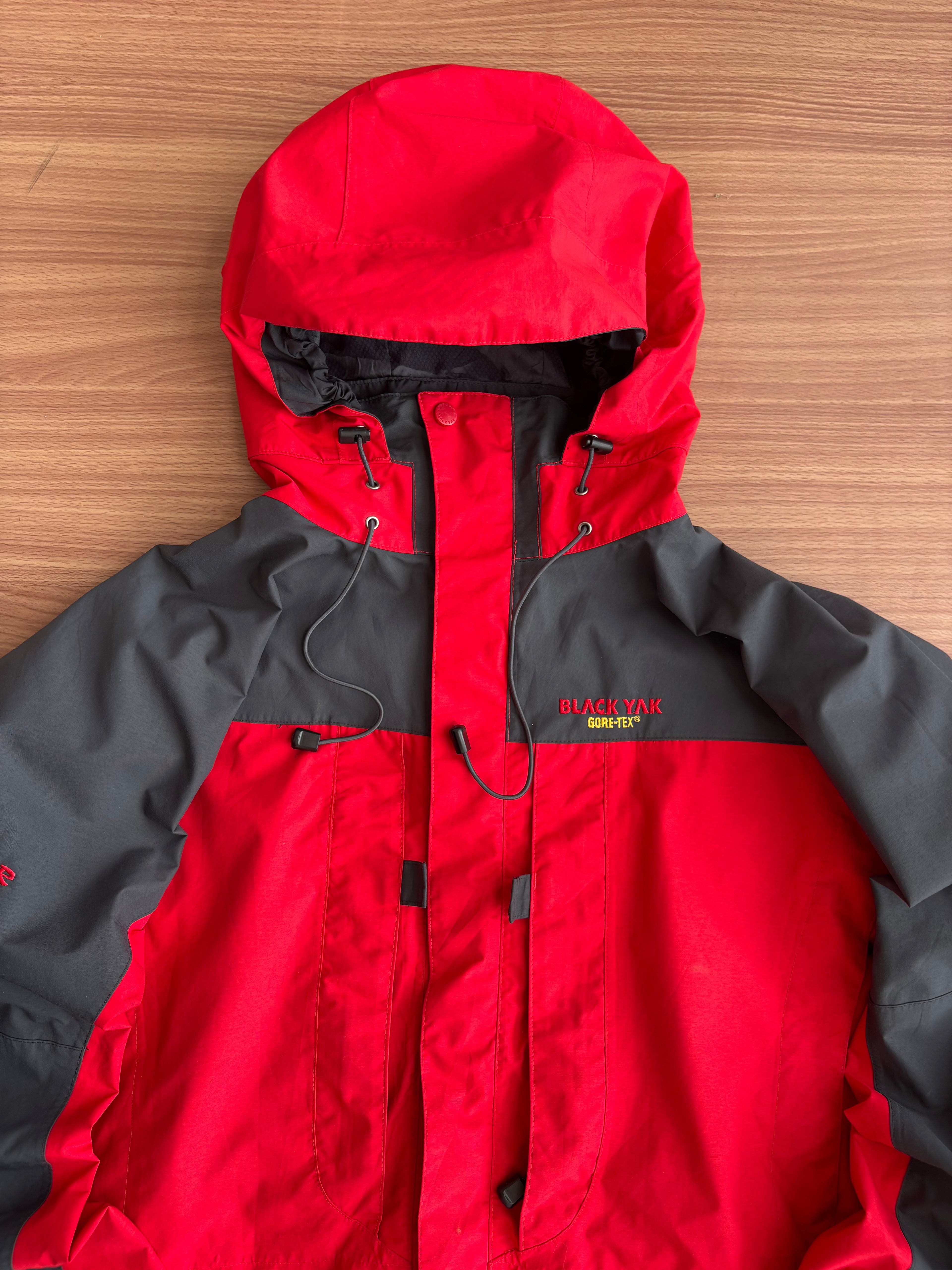 BlackYak Gore-Tex Shell Jacket (L)