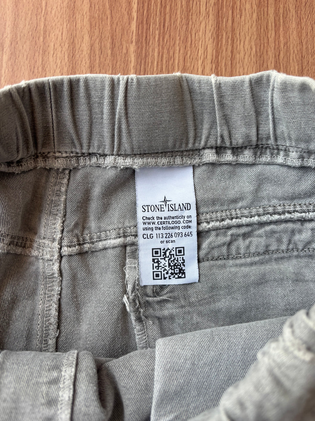 Stone Island cargo shorts (rep)