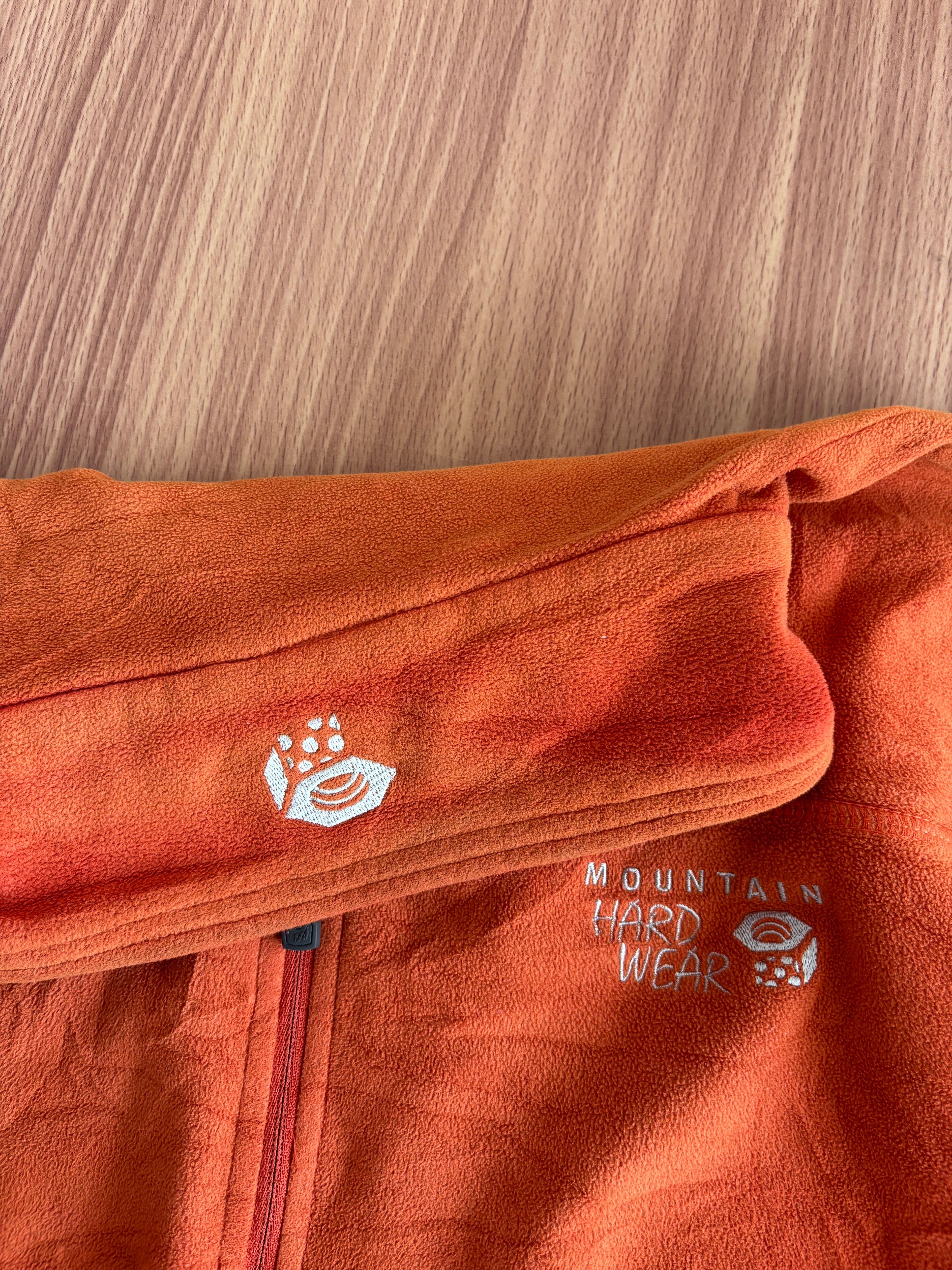 Mountain hardwear light fleece pullover