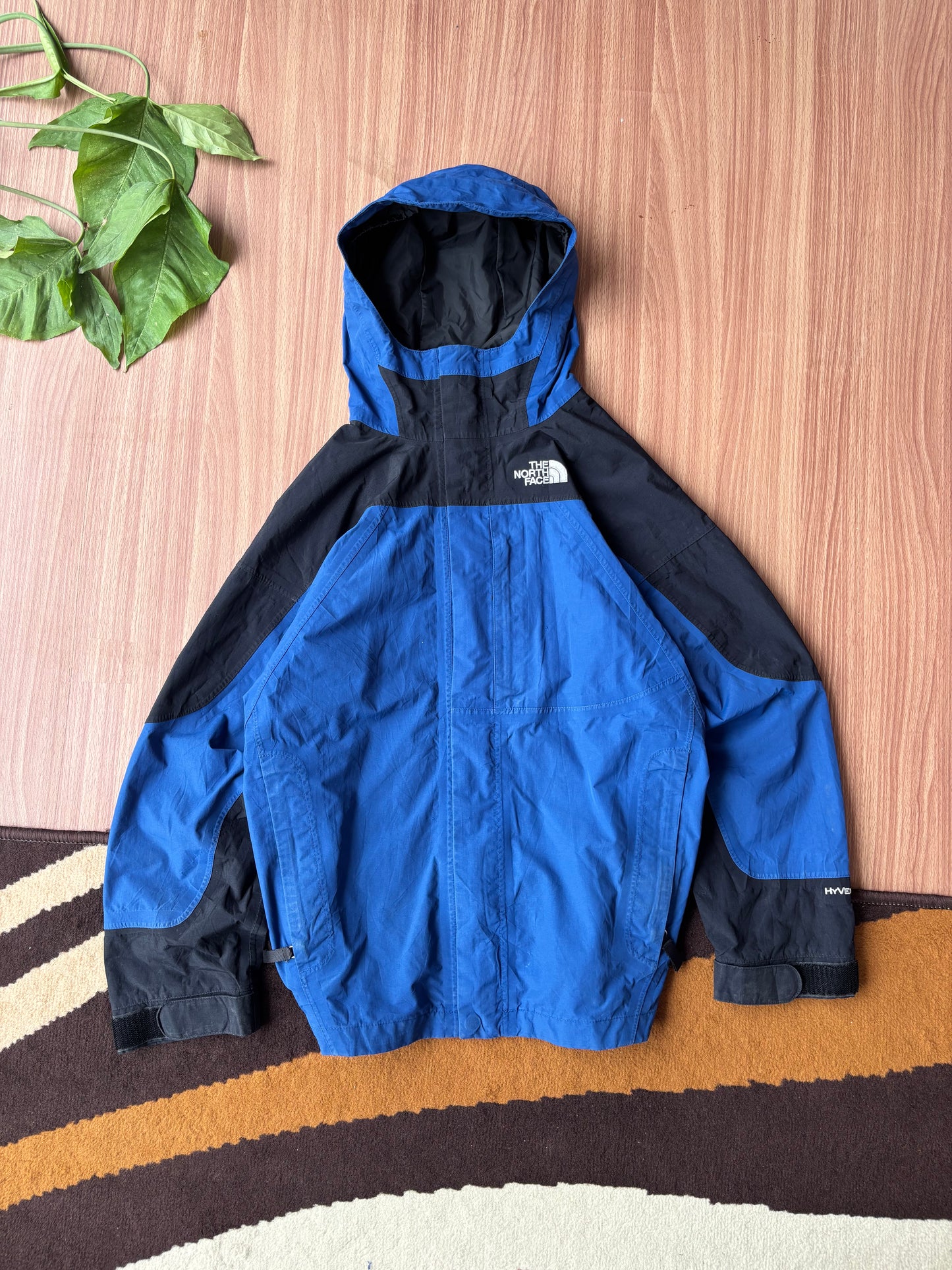 TNF HyVent