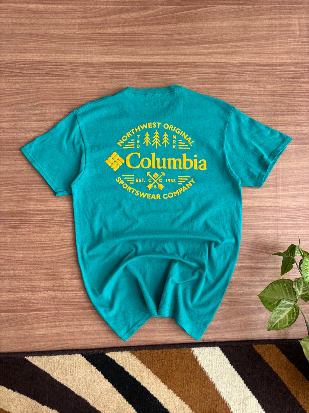 Columbia tee (S-M)