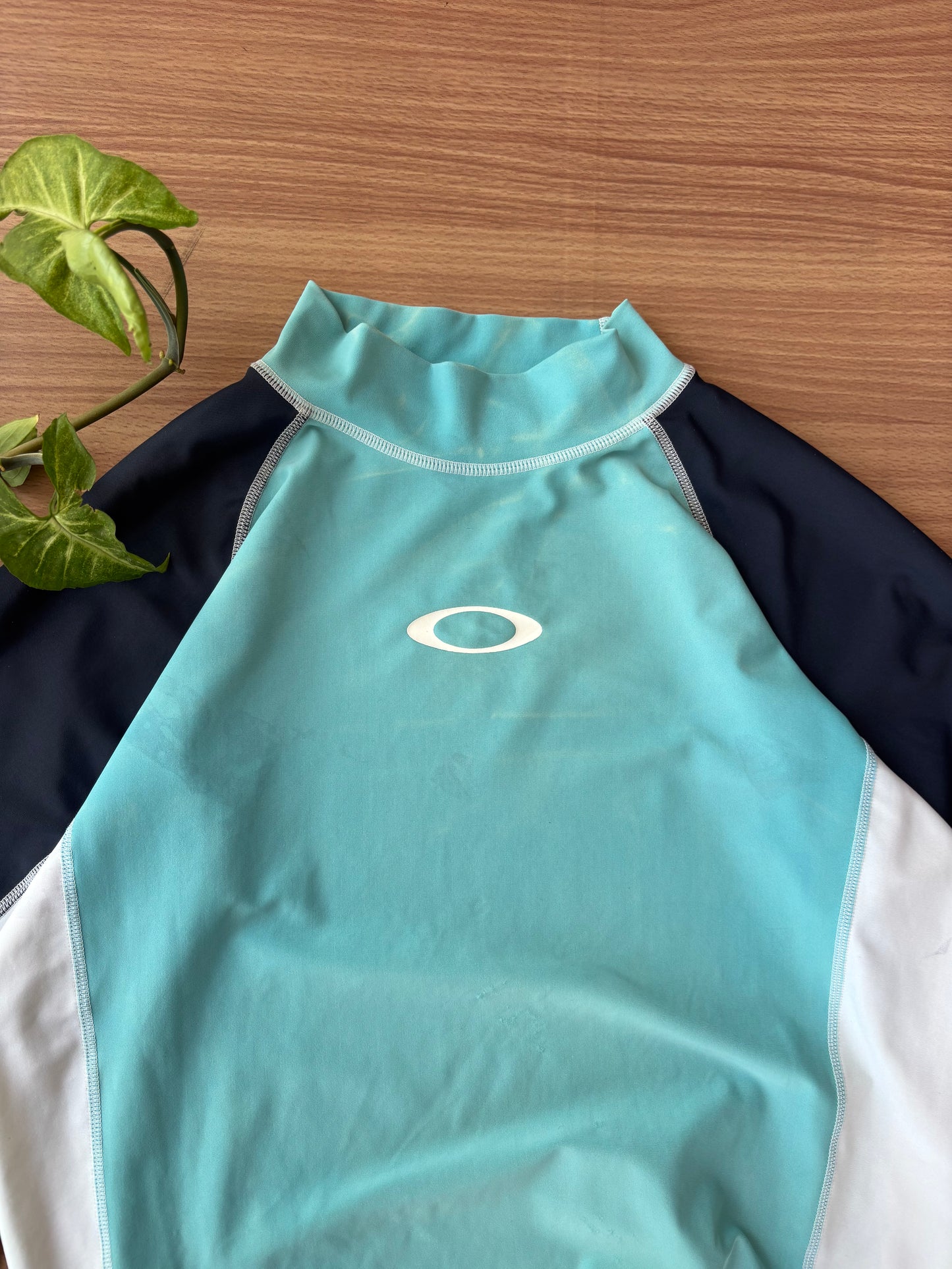 Oakley Surf Skin Rash Guard Blue