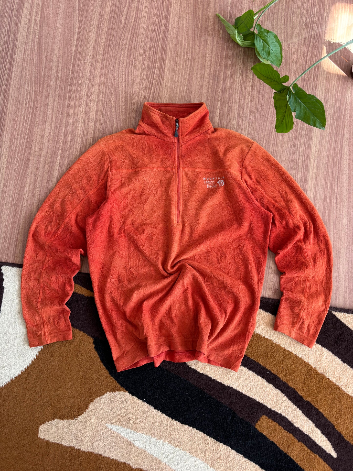 Mountain hardwear light fleece pullover