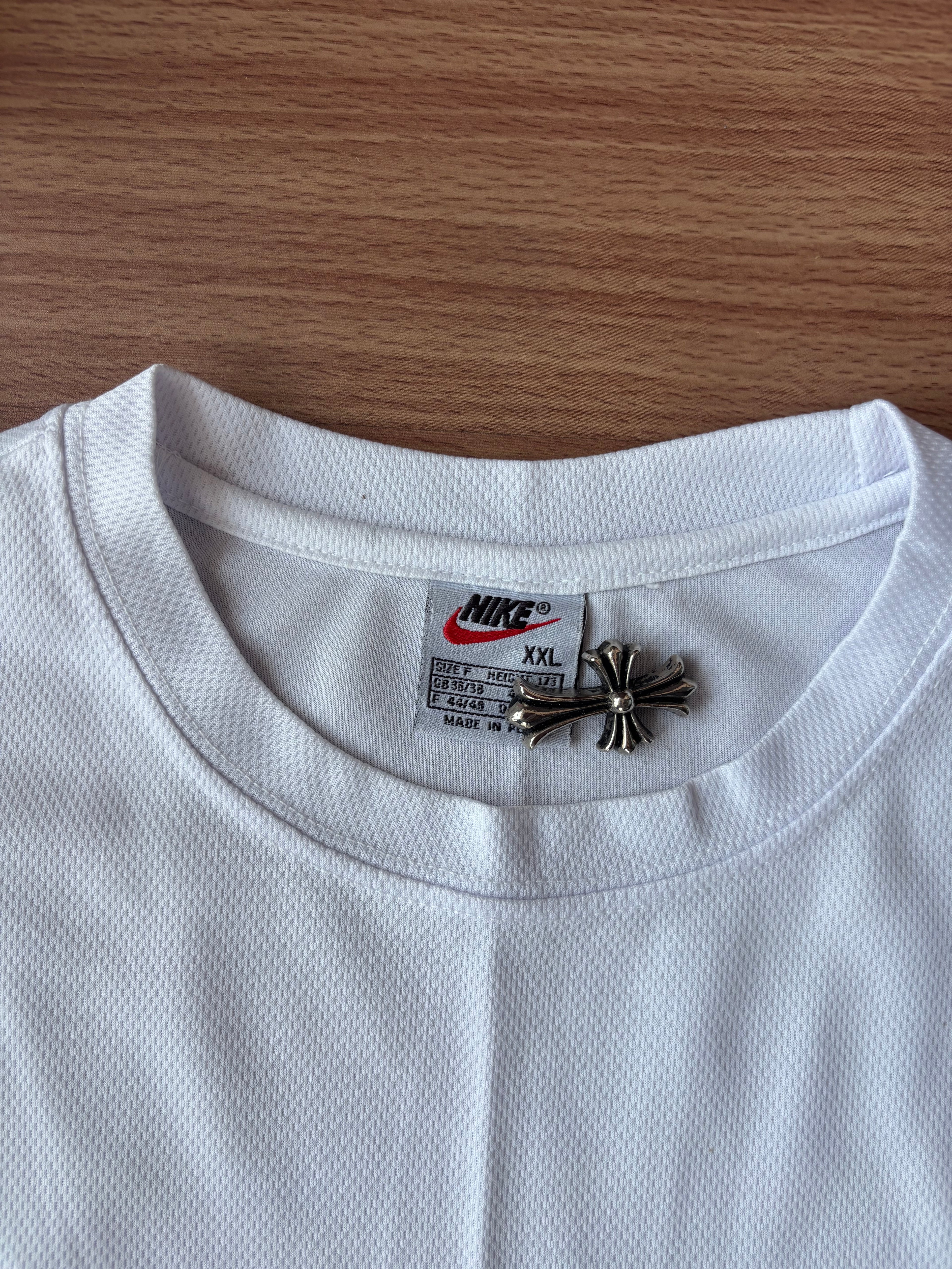 90’s Nike spellout tee