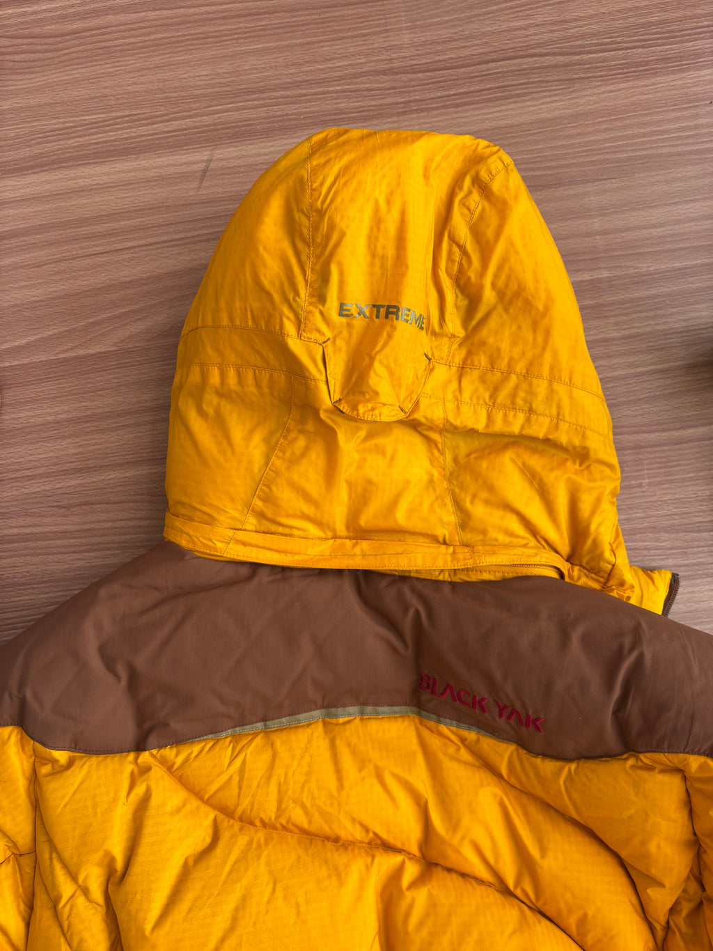 BlackYak extreme peak Down Puffer (L)
