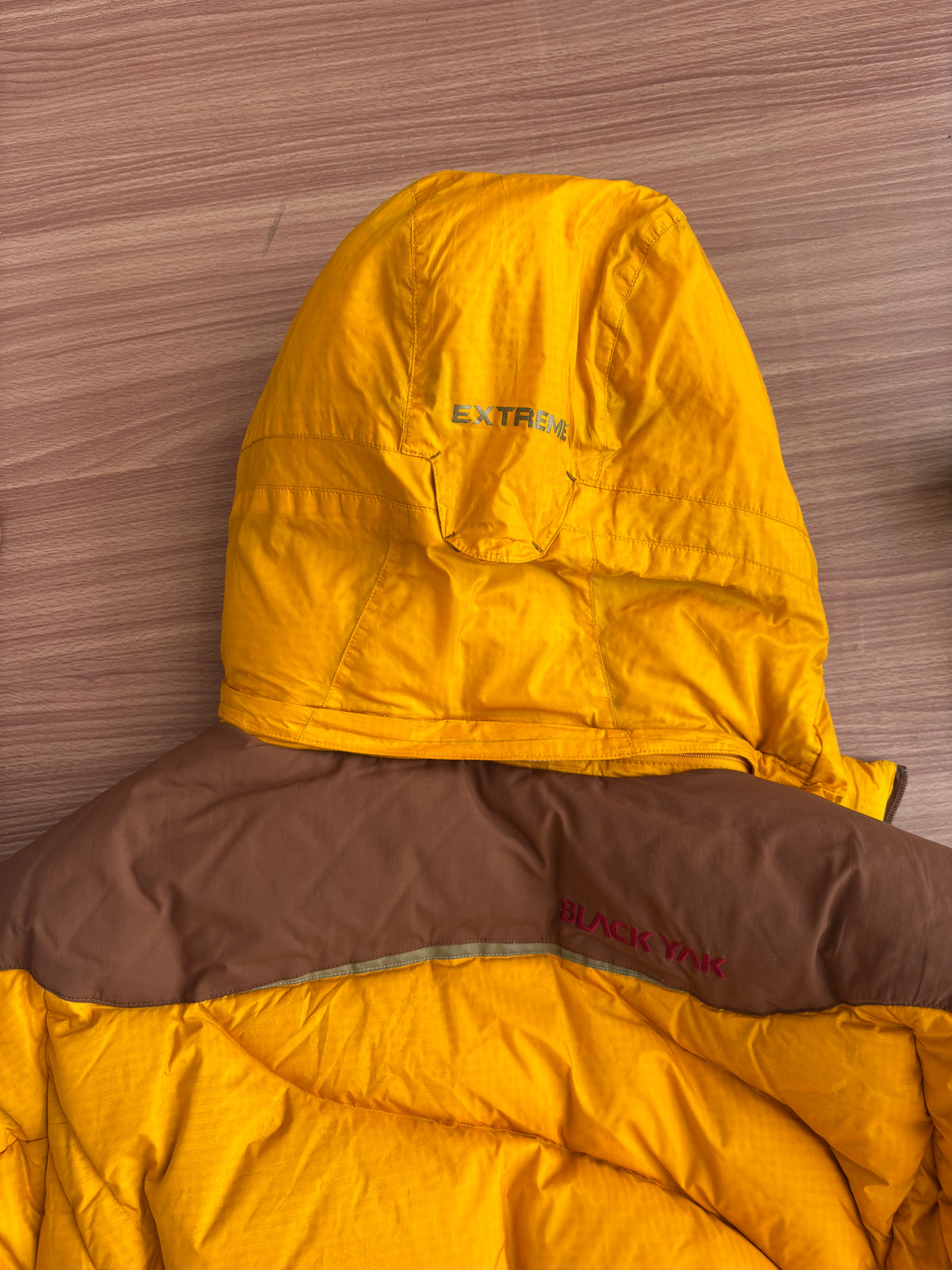 BlackYak extreme peak Down Puffer (L)
