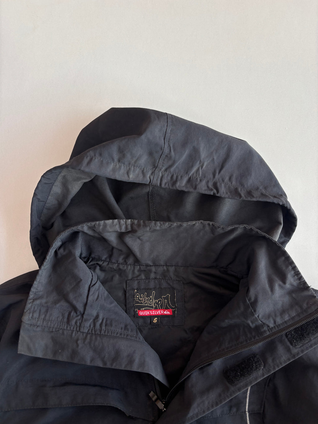 Quiksilver shell jacket (M)