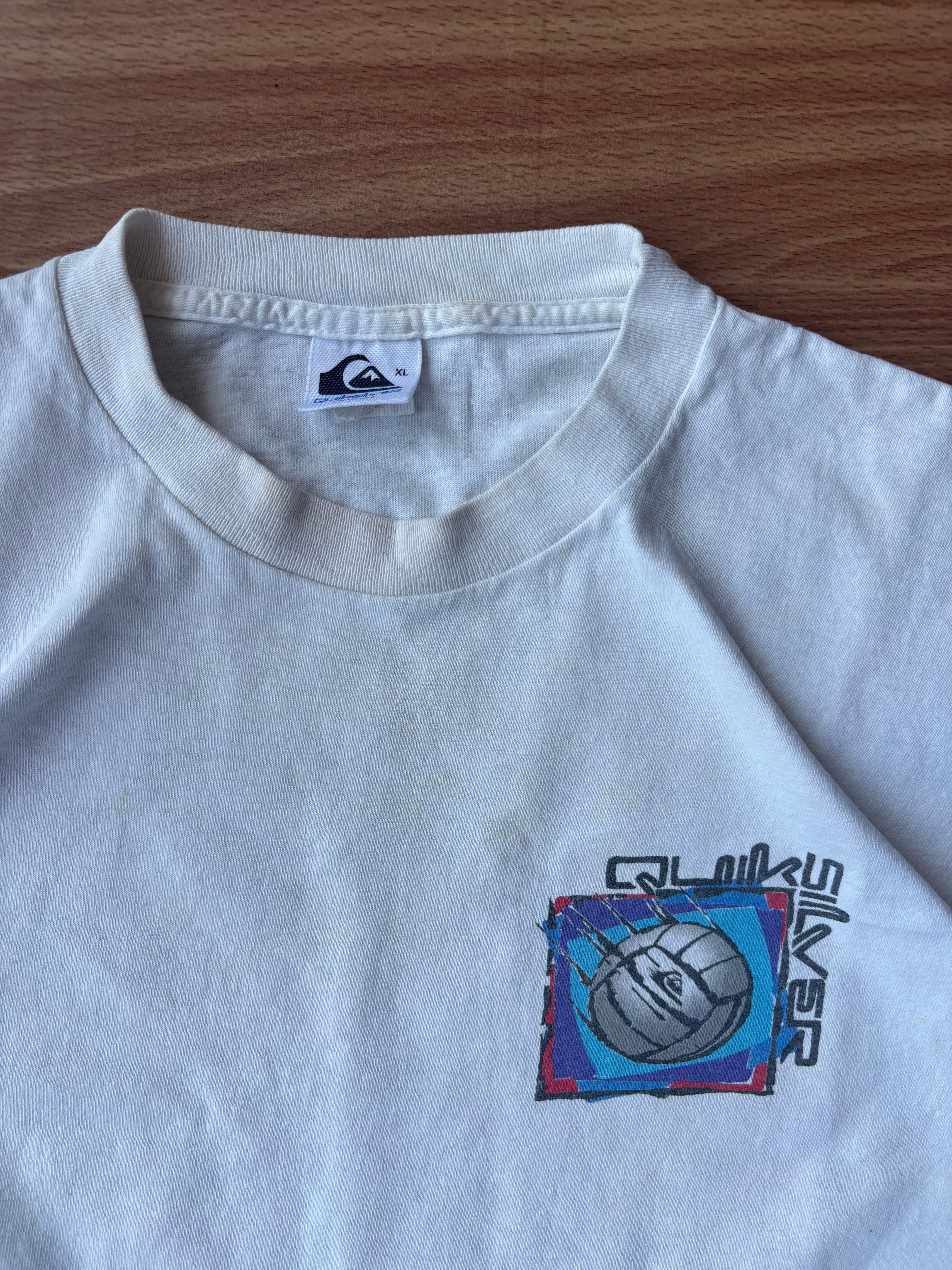 Vintage 90’s Quiksilver tee (L)