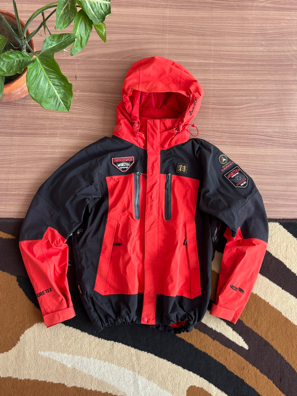 Kolon Antarctica expedition goretex shell (S)