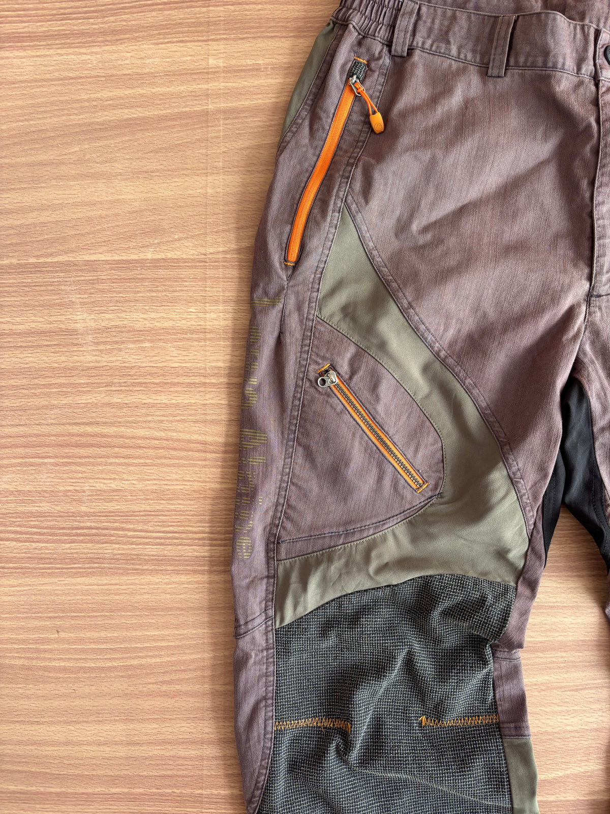 Lowe alpine hiking pants (32)