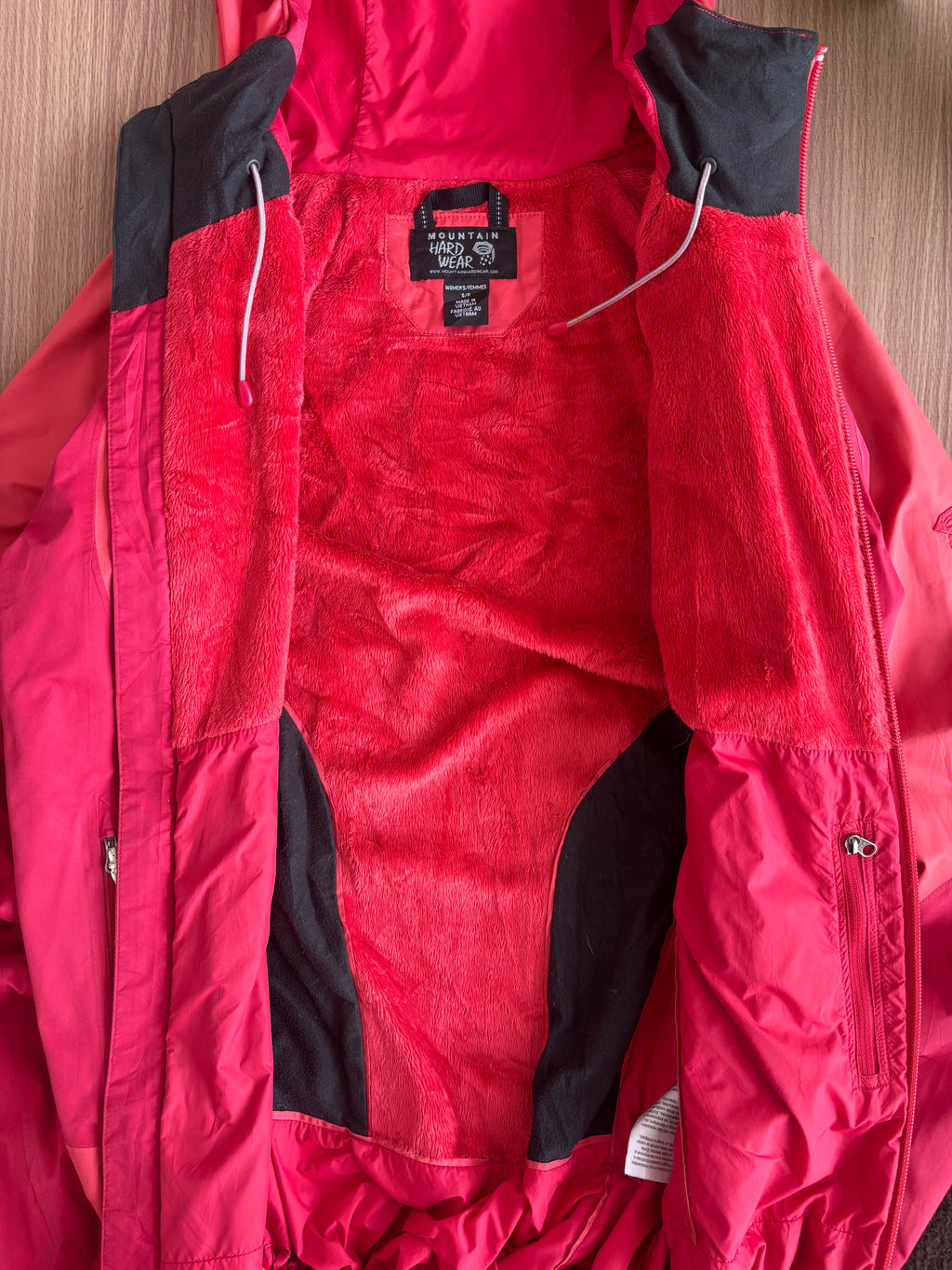 Mountain Hardwear shell