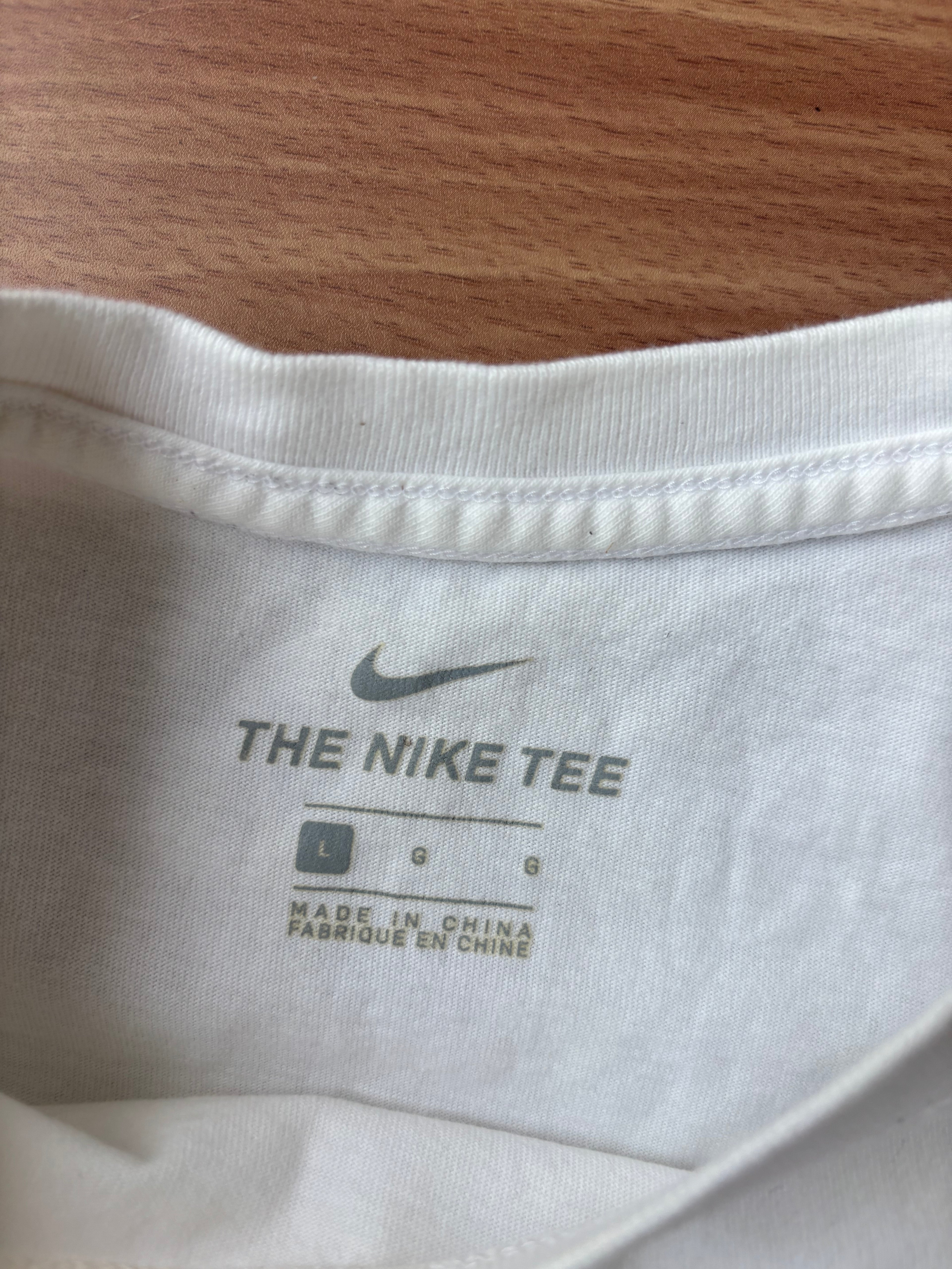 Nike tee