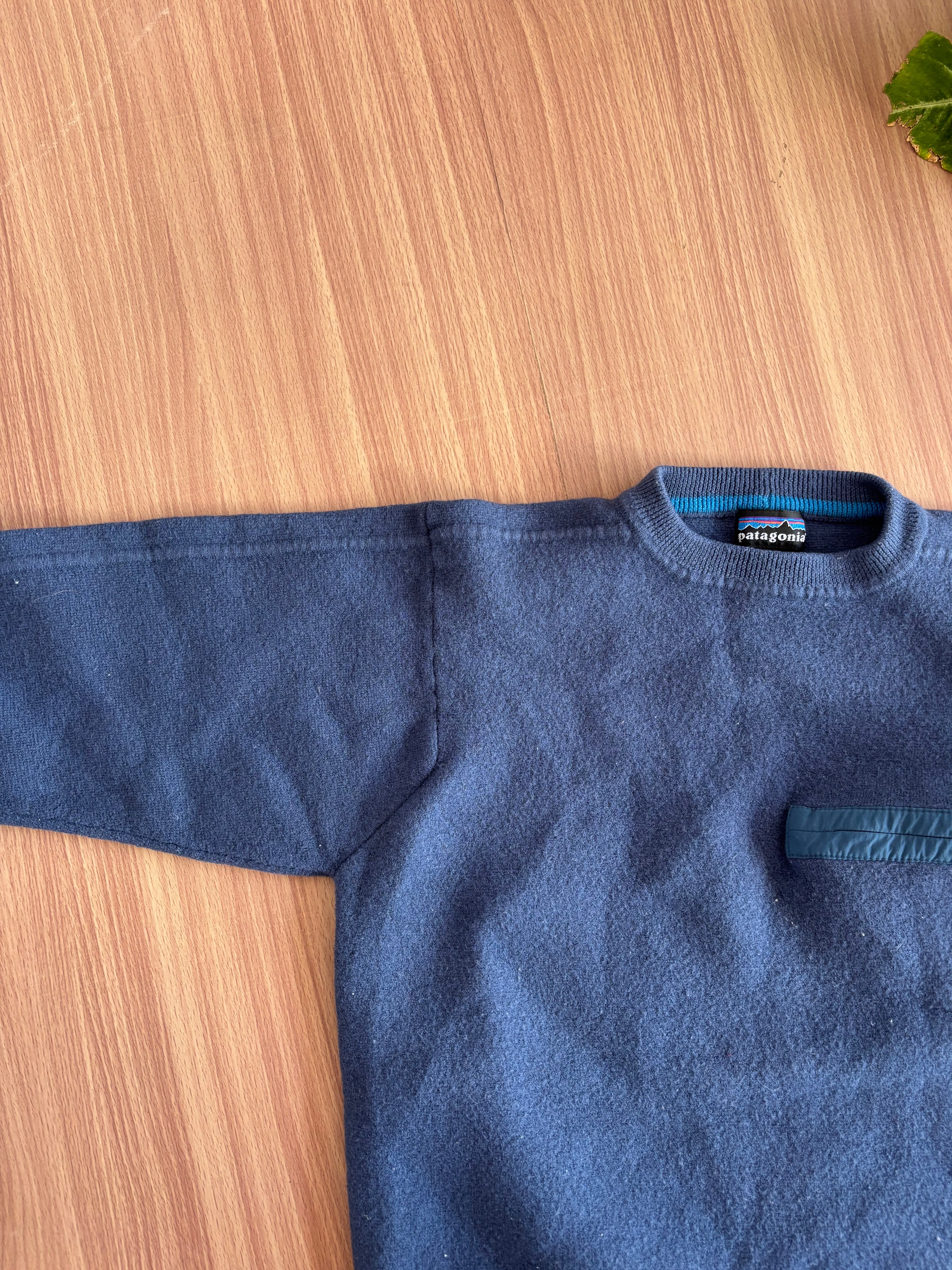 1980’s wool knit patagonia