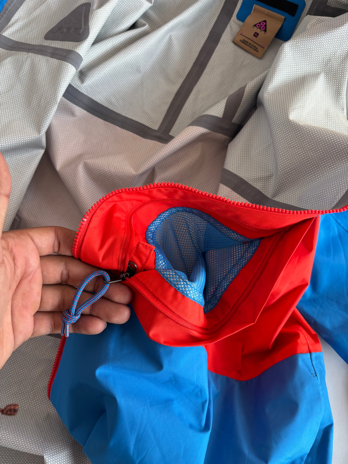 Nike ACG packable Colourblock shell (L)