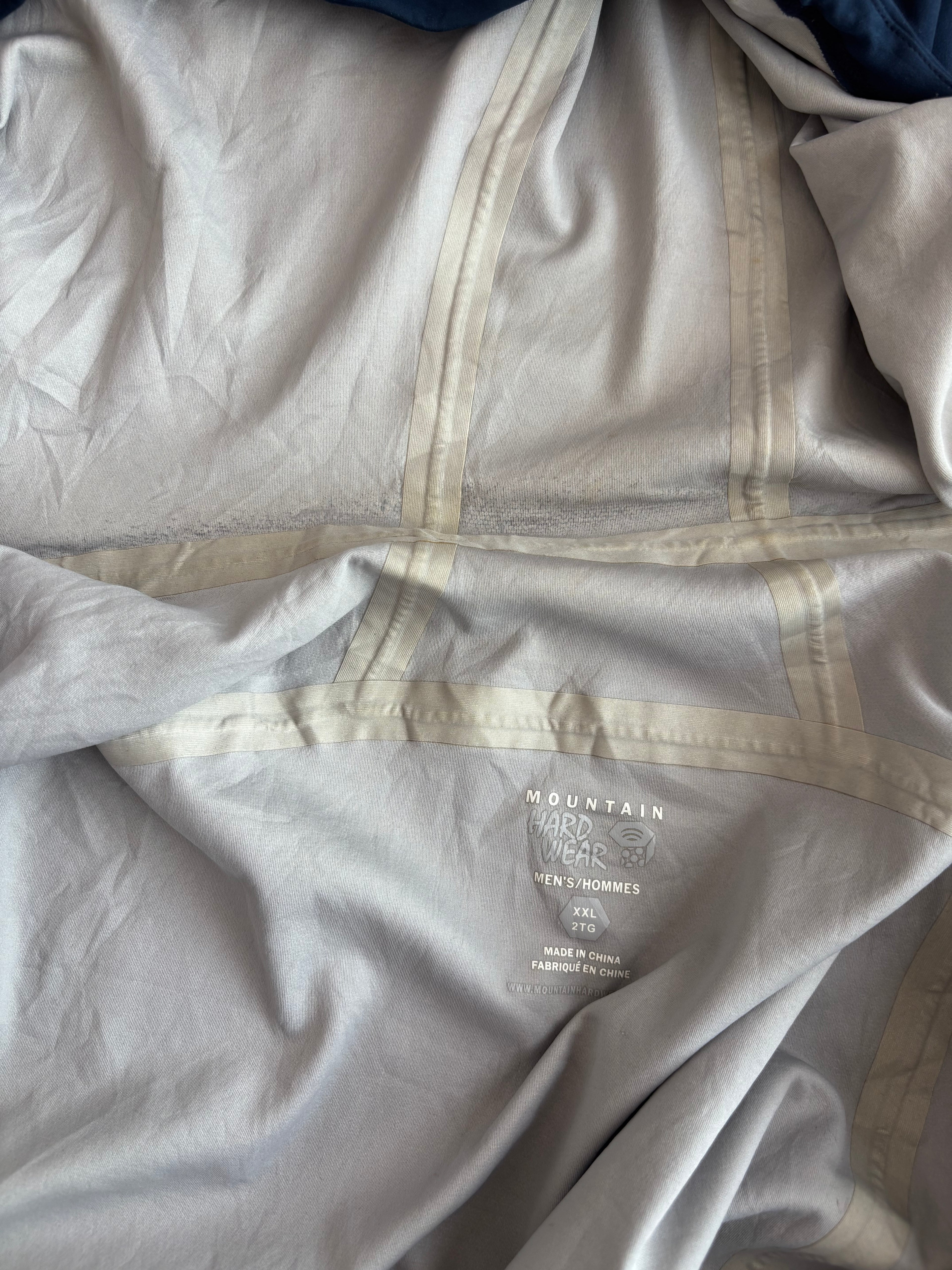 Mountain hardwear DryQ light shell (XL)