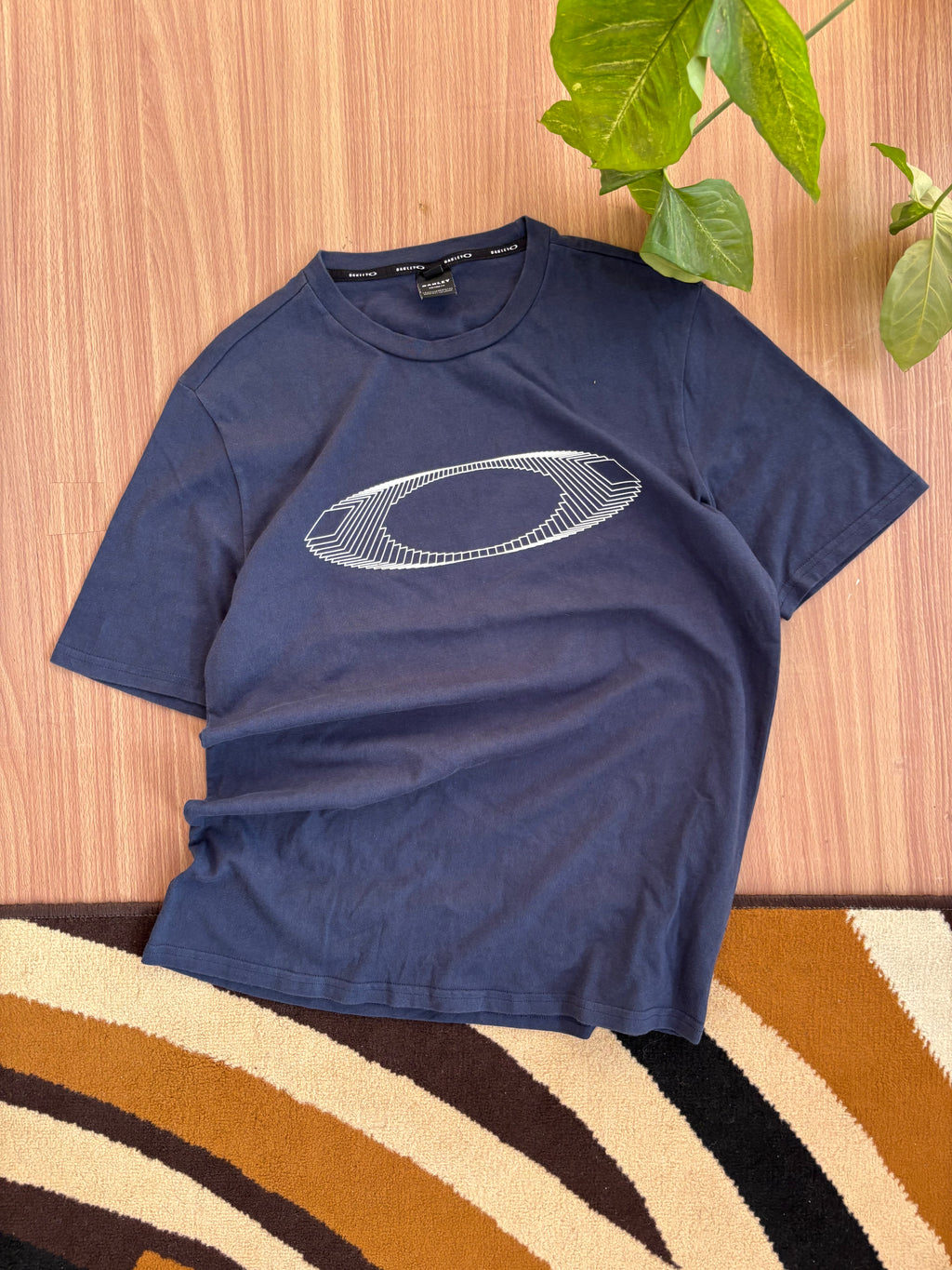 oakley tee