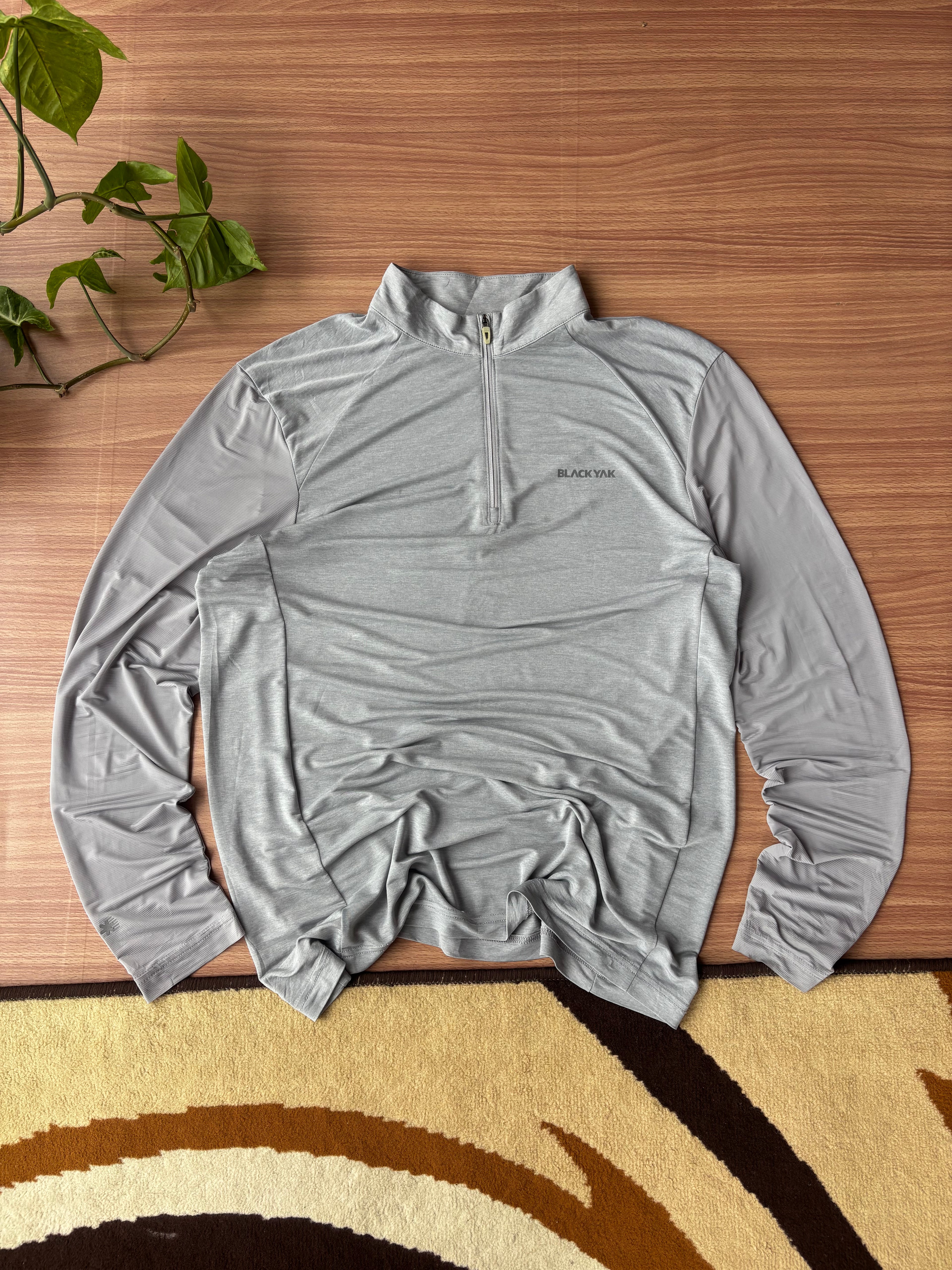 BlackYak Ultralight sun shield (L)