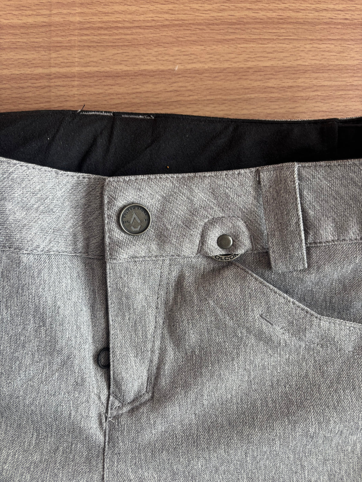Volcom ski pants (30)