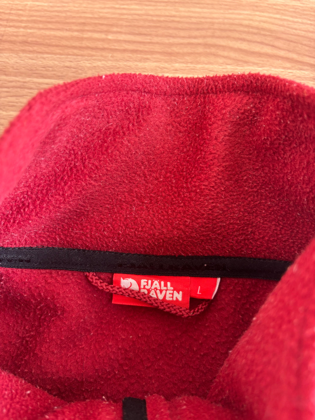 Fjällräven maroon fleece