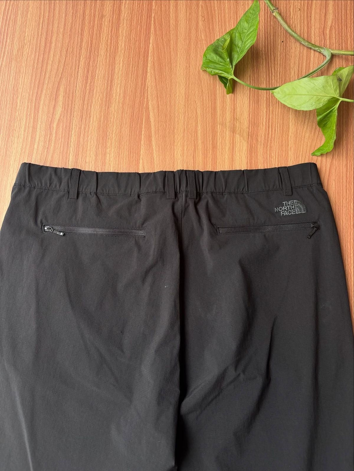 Tnf shell pants