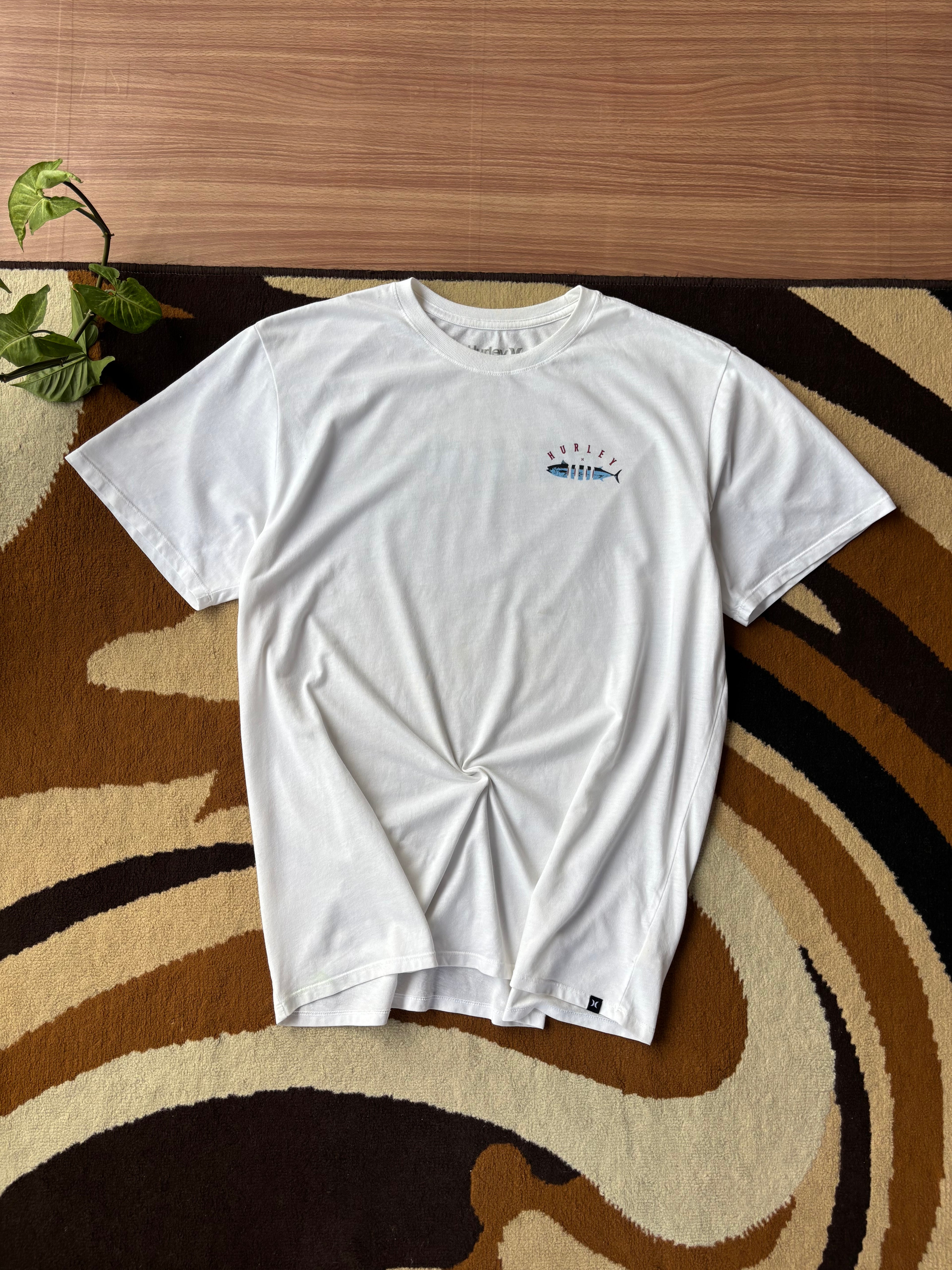 Hurley tee (L)