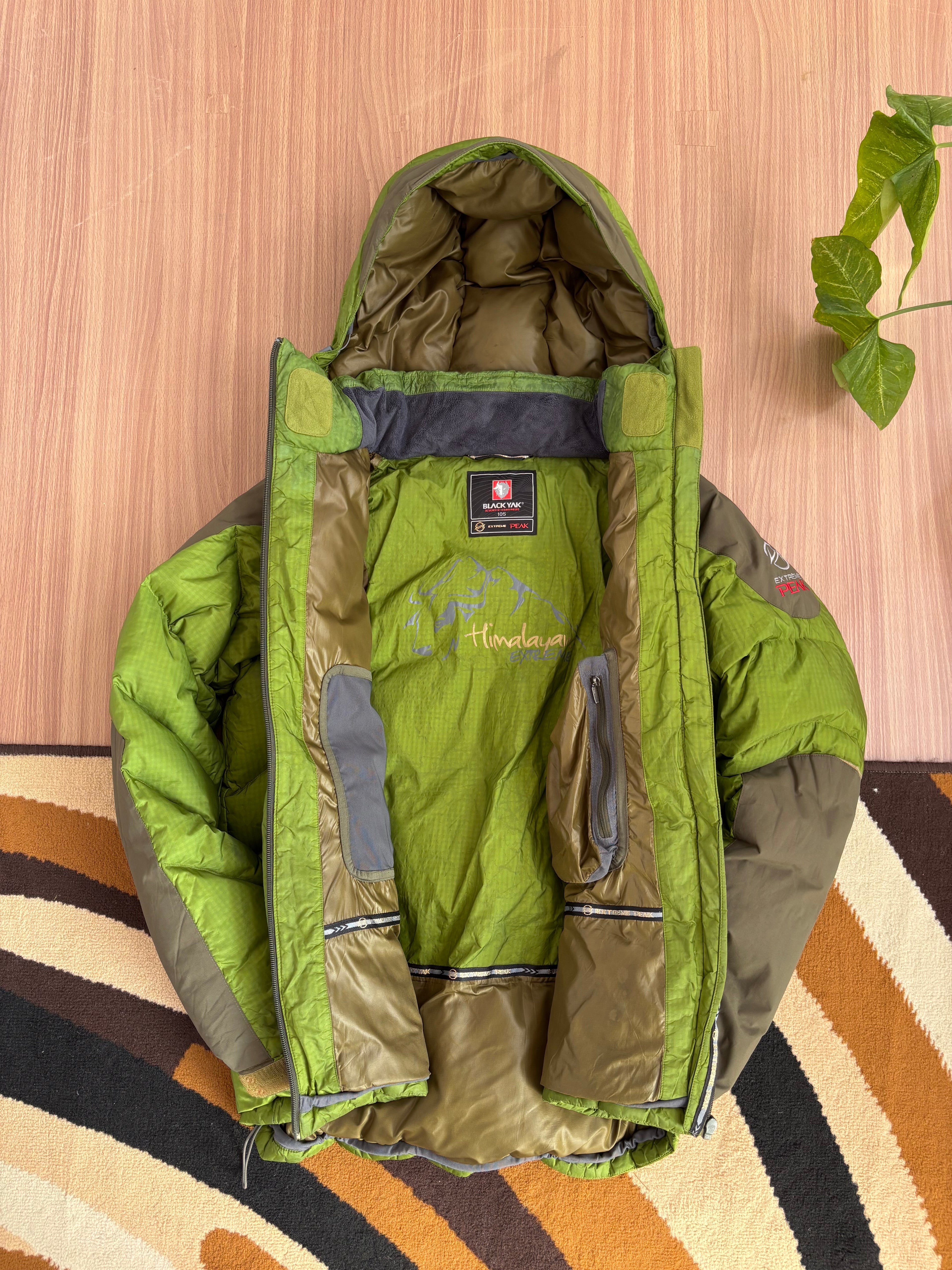 Black Yak extreme peak puffer