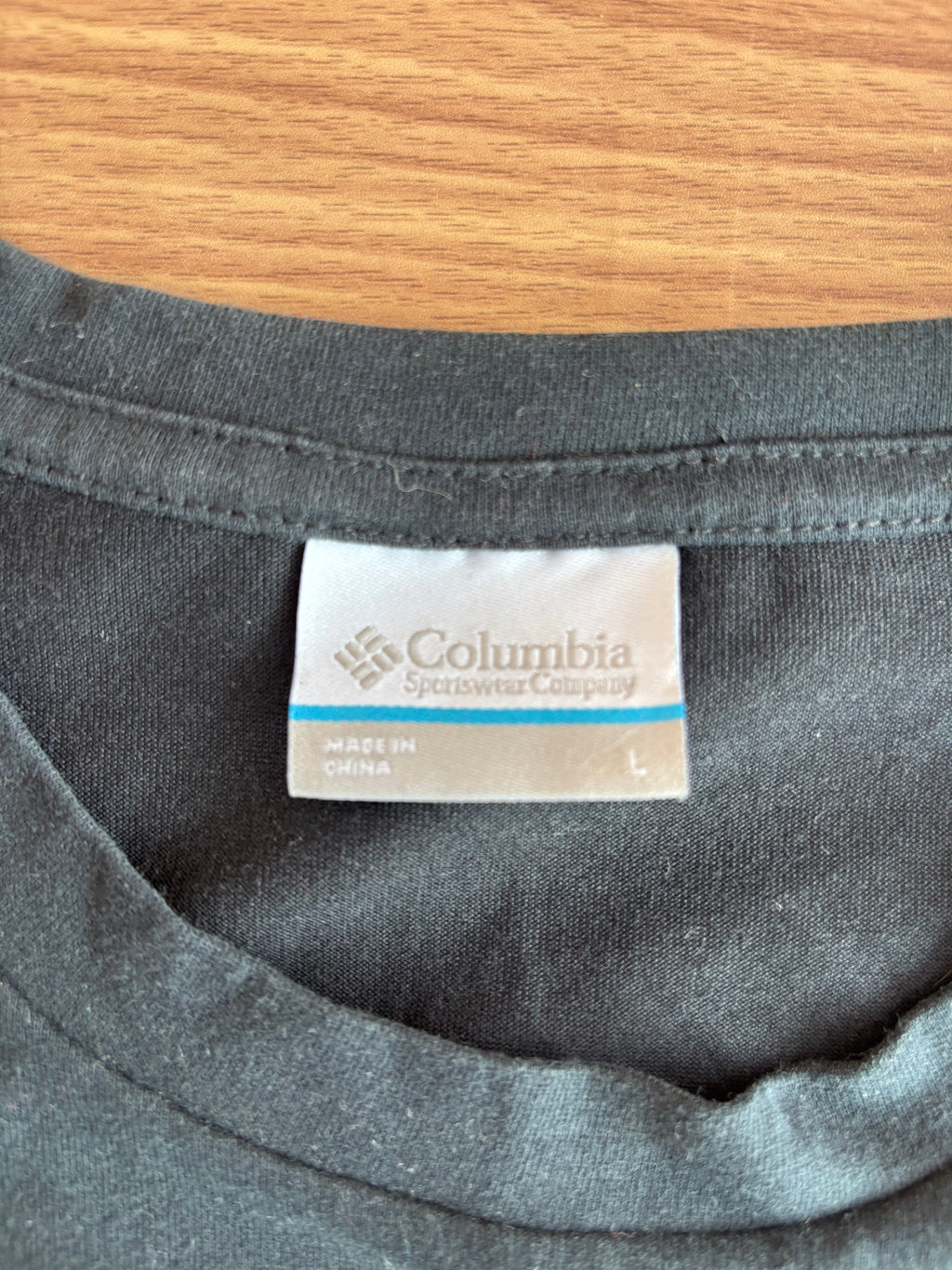 Columbia tee (L)