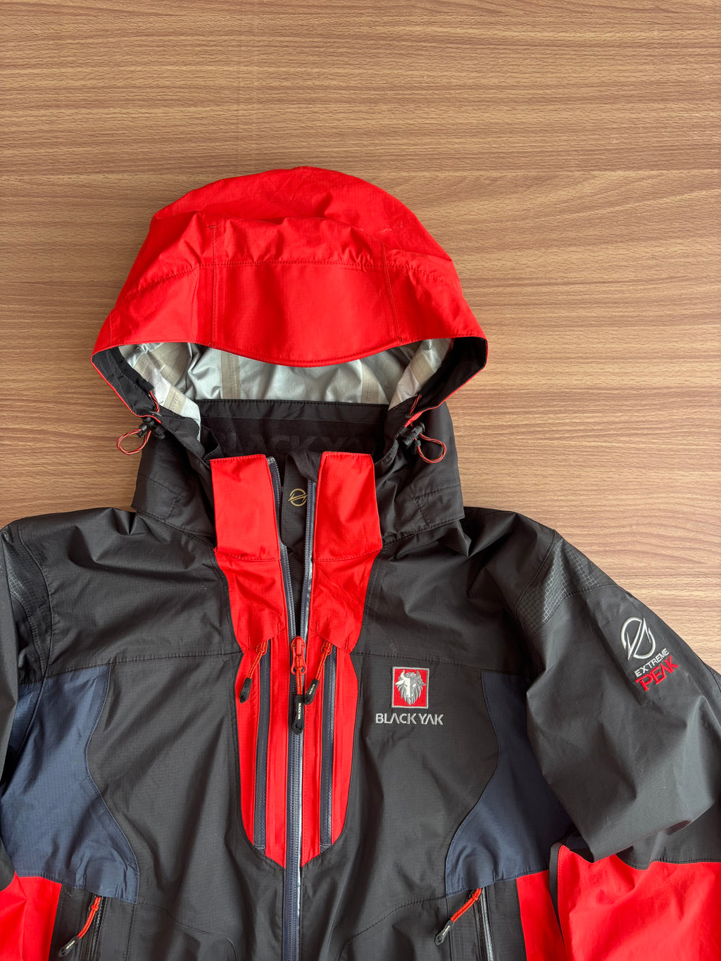 BlackYak extreme peak shell (S-M)