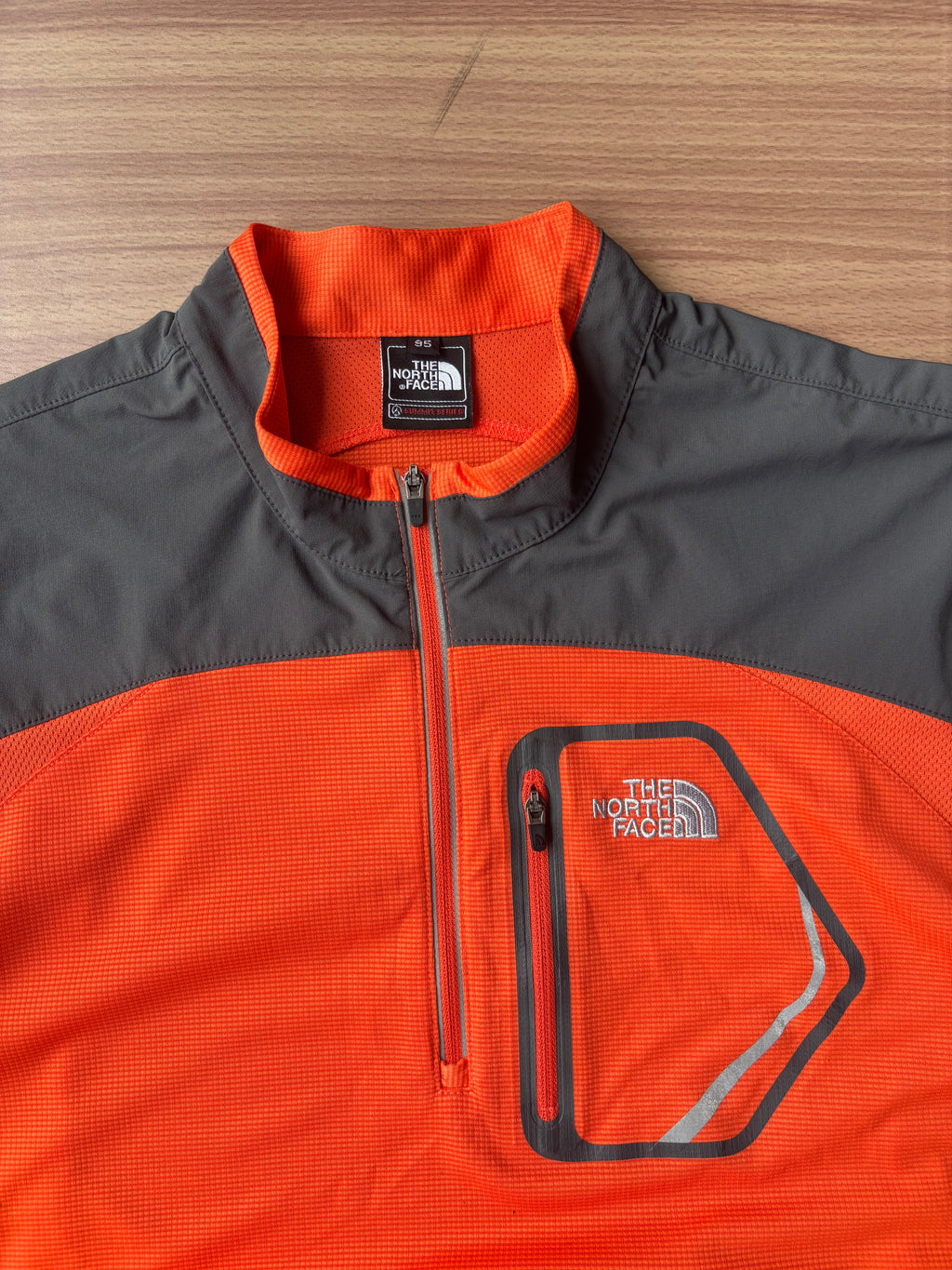 The North Face Summit series tee (S)