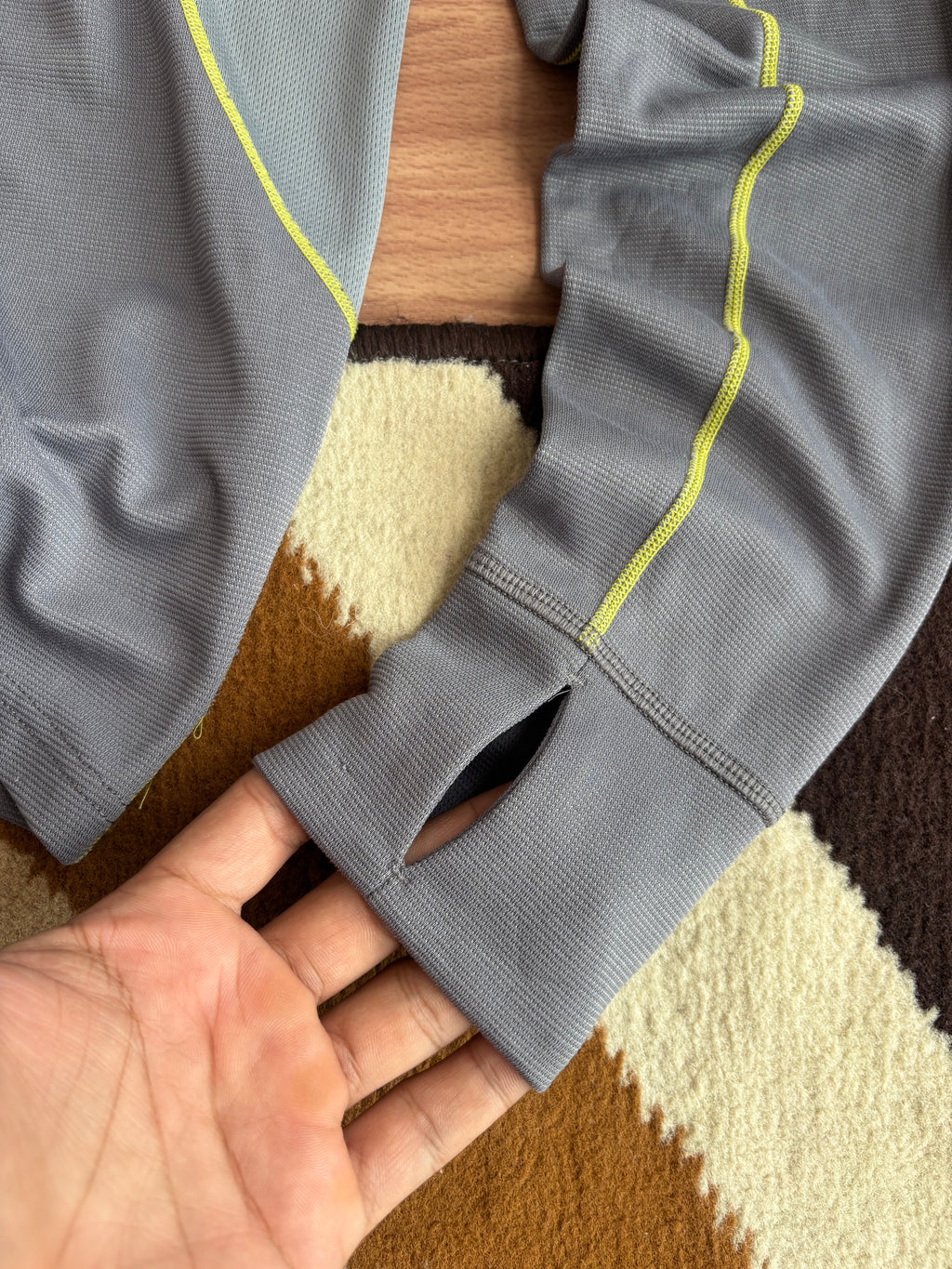 Mammut full sleeve base layer/ Tee (S-M)