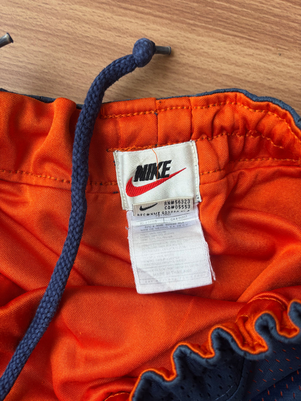 90’s nike basketball shorts
