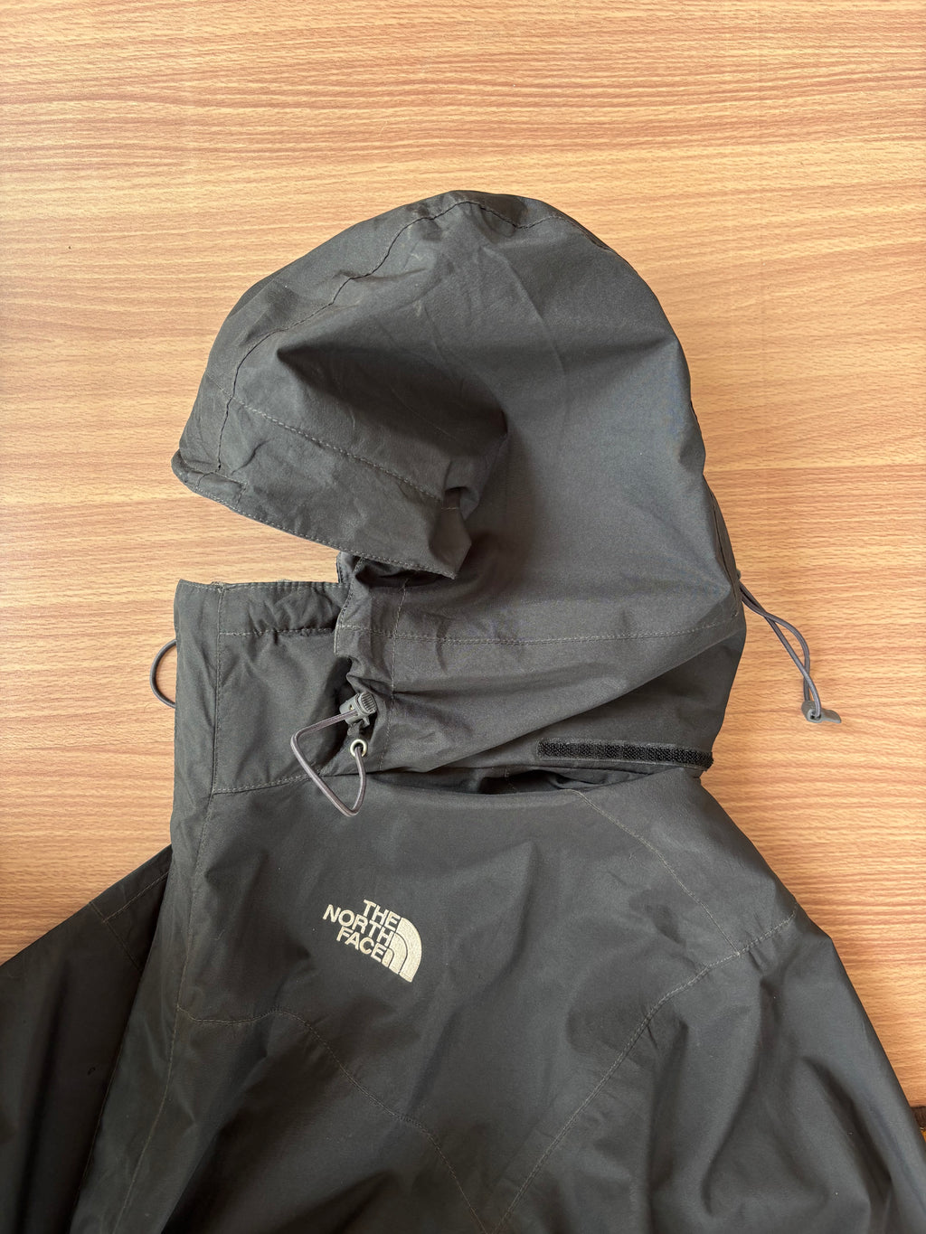 The North Face Goretex shell (L)