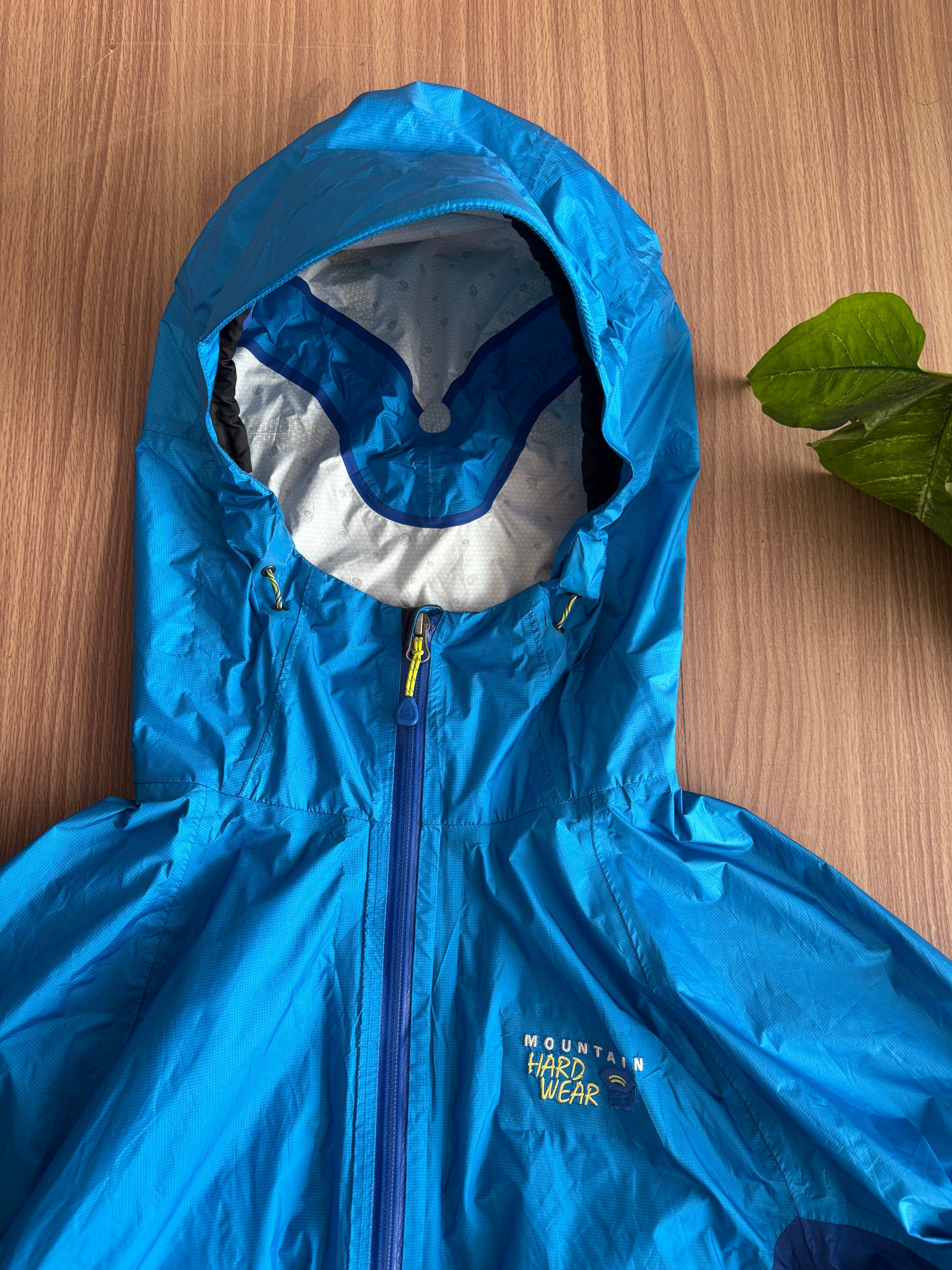 Mountain hardwear light shell