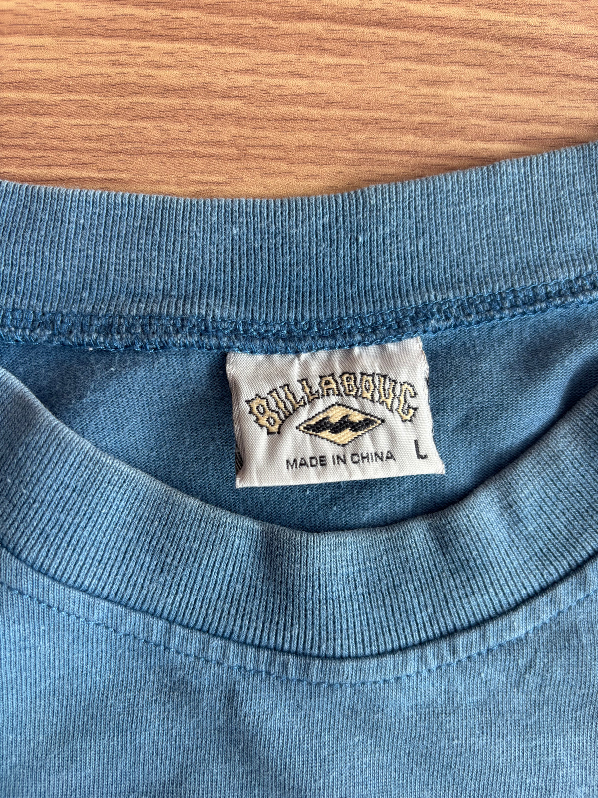 Vintage Billabong tee (L)