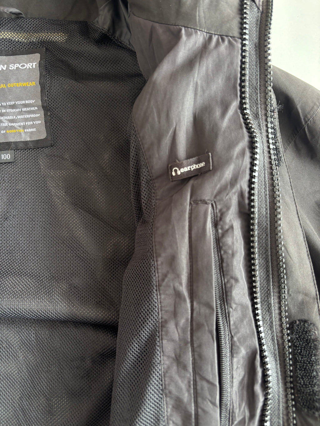 Kolon Sports Goretex shell (L)
