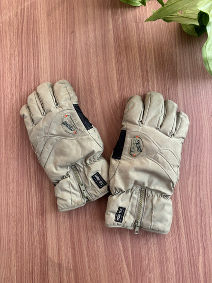take two goretex gloves